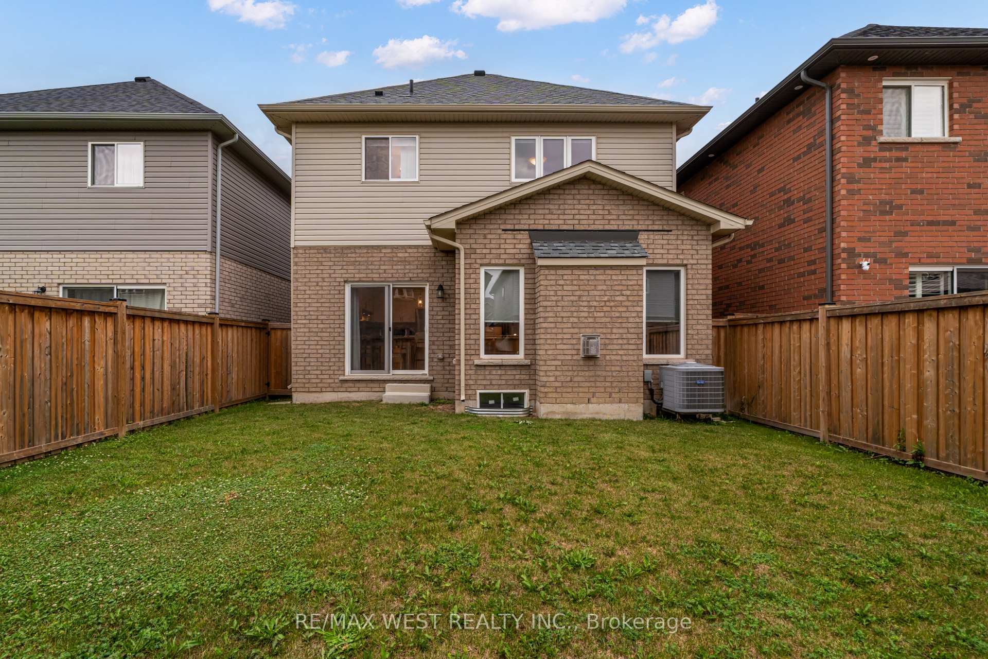 Photo 38 of 270 Dalgleish Trail, Hamilton, Stoney Creek — HOMEH