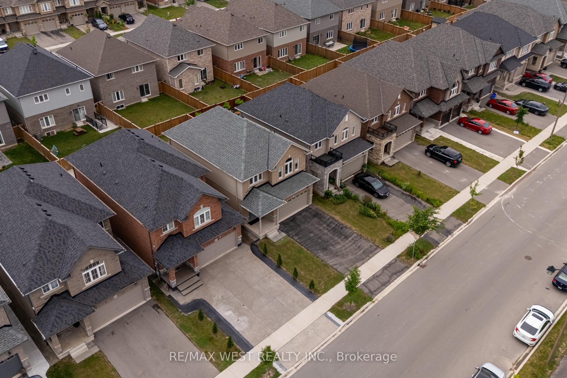 Photo 39 of 270 Dalgleish Trail, Hamilton, Stoney Creek — HOMEH