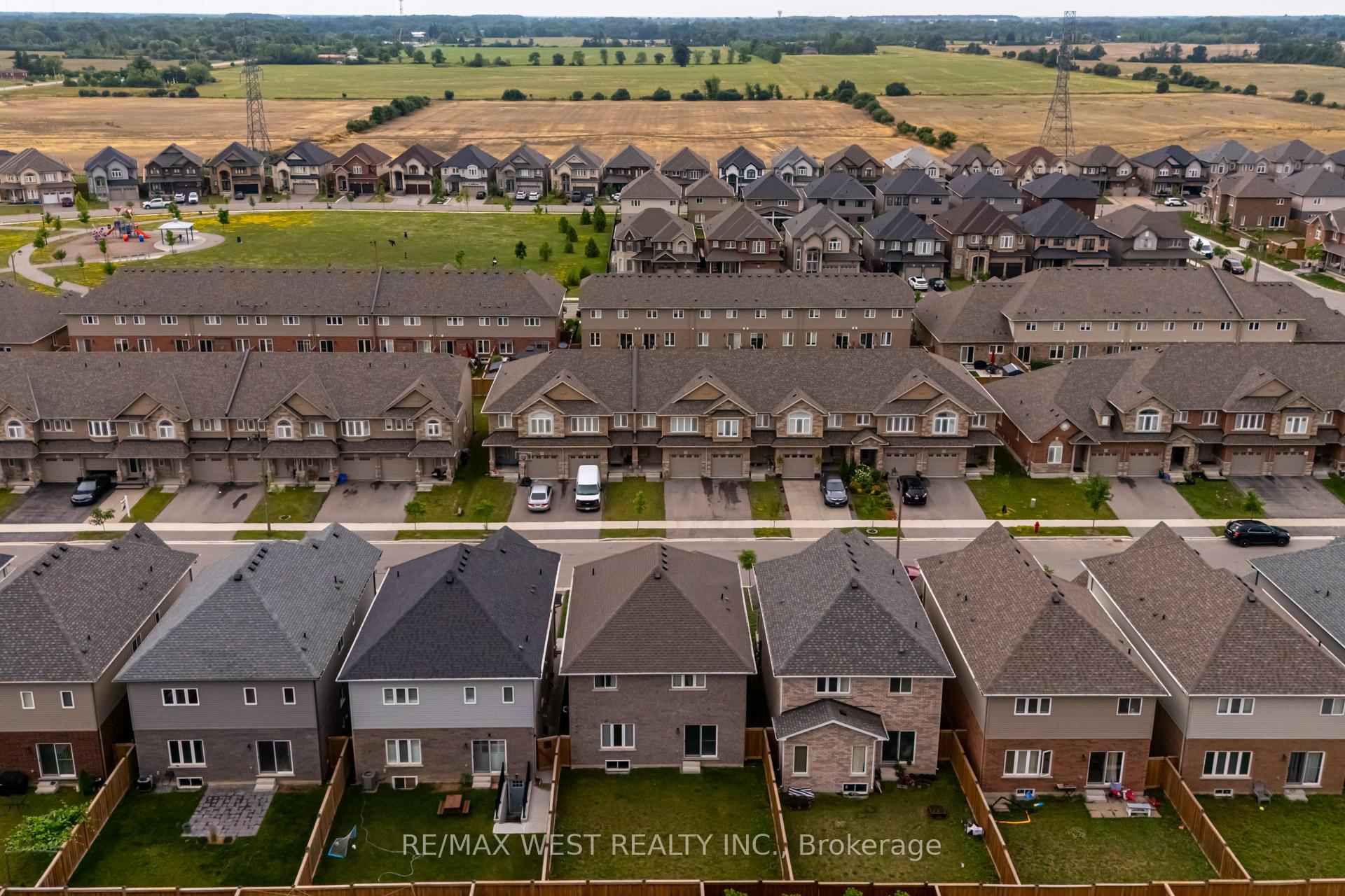 Photo 43 of 270 Dalgleish Trail, Hamilton, Stoney Creek — HOMEH