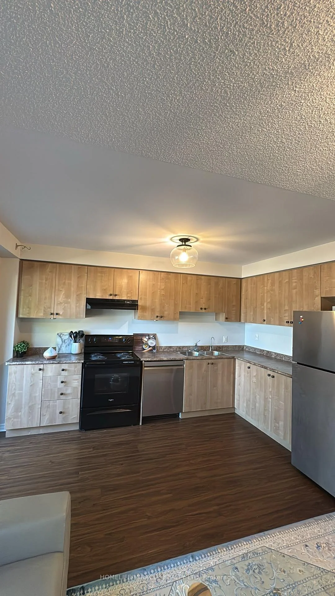 Photo 5 of Unit 17, 1280 Harmony Road N, Oshawa, Pinecrest — HOMEH