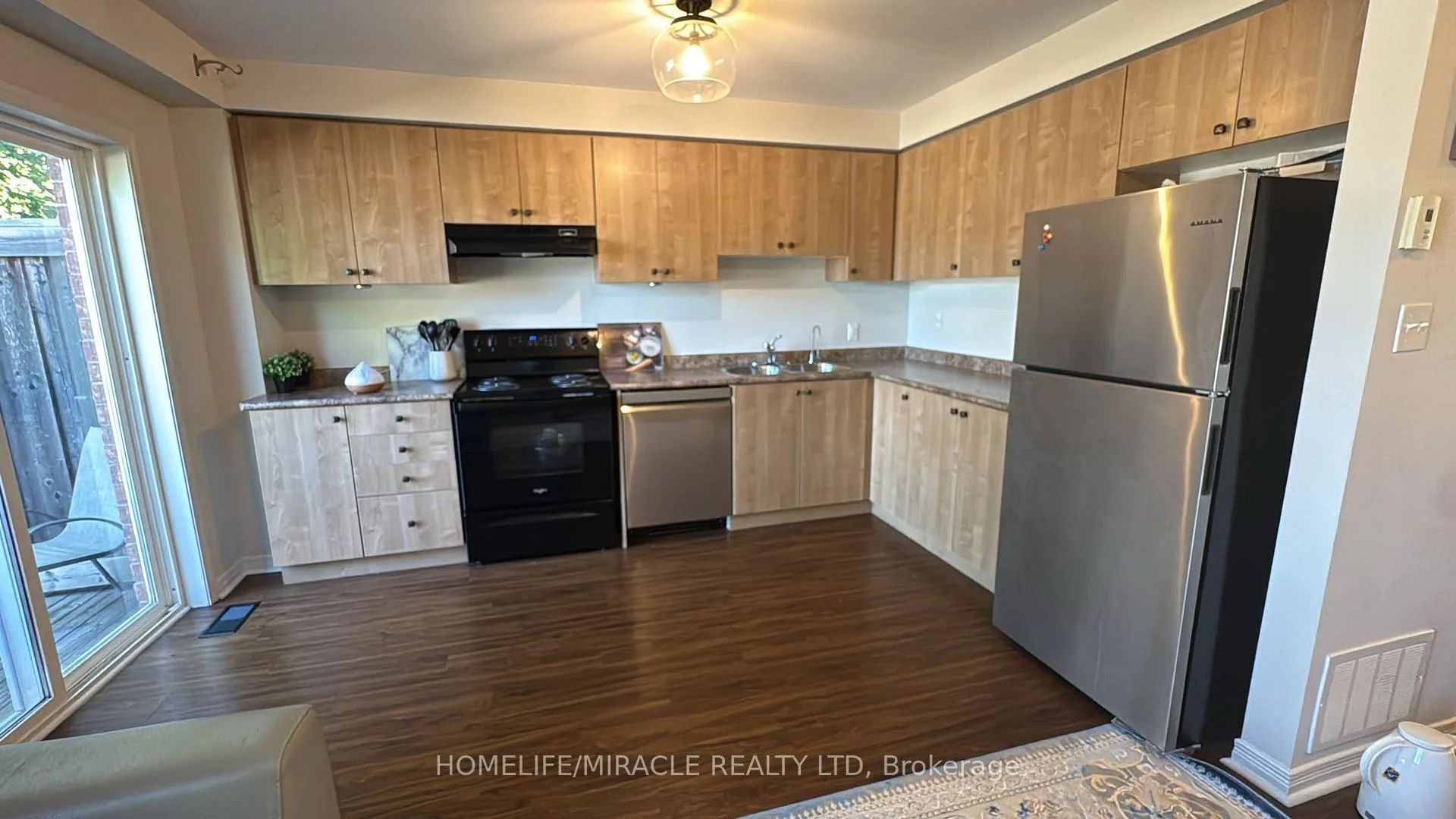 Photo 6 of Unit 17, 1280 Harmony Road N, Oshawa, Pinecrest — HOMEH