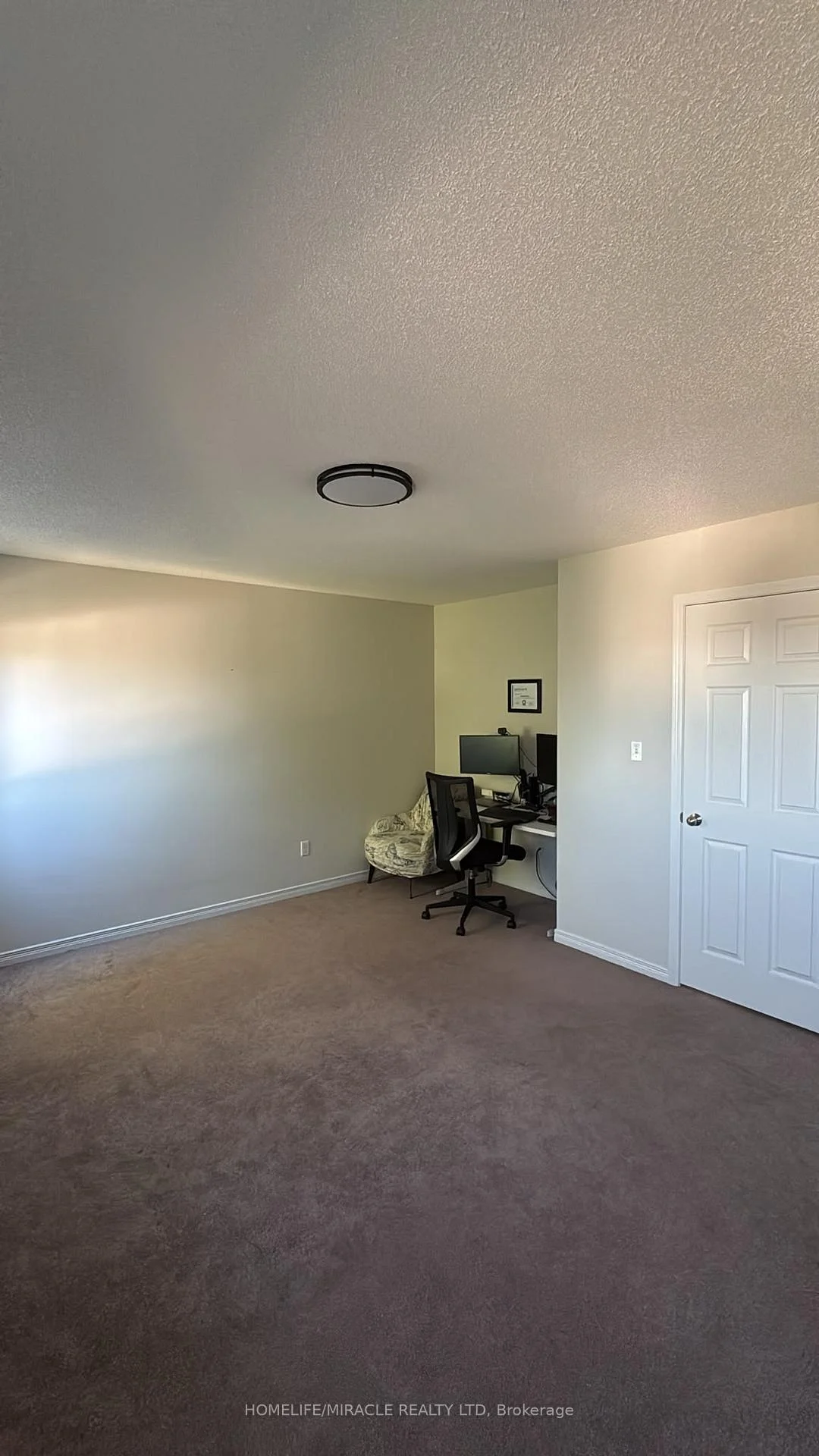 Photo 8 of Unit 17, 1280 Harmony Road N, Oshawa, Pinecrest — HOMEH