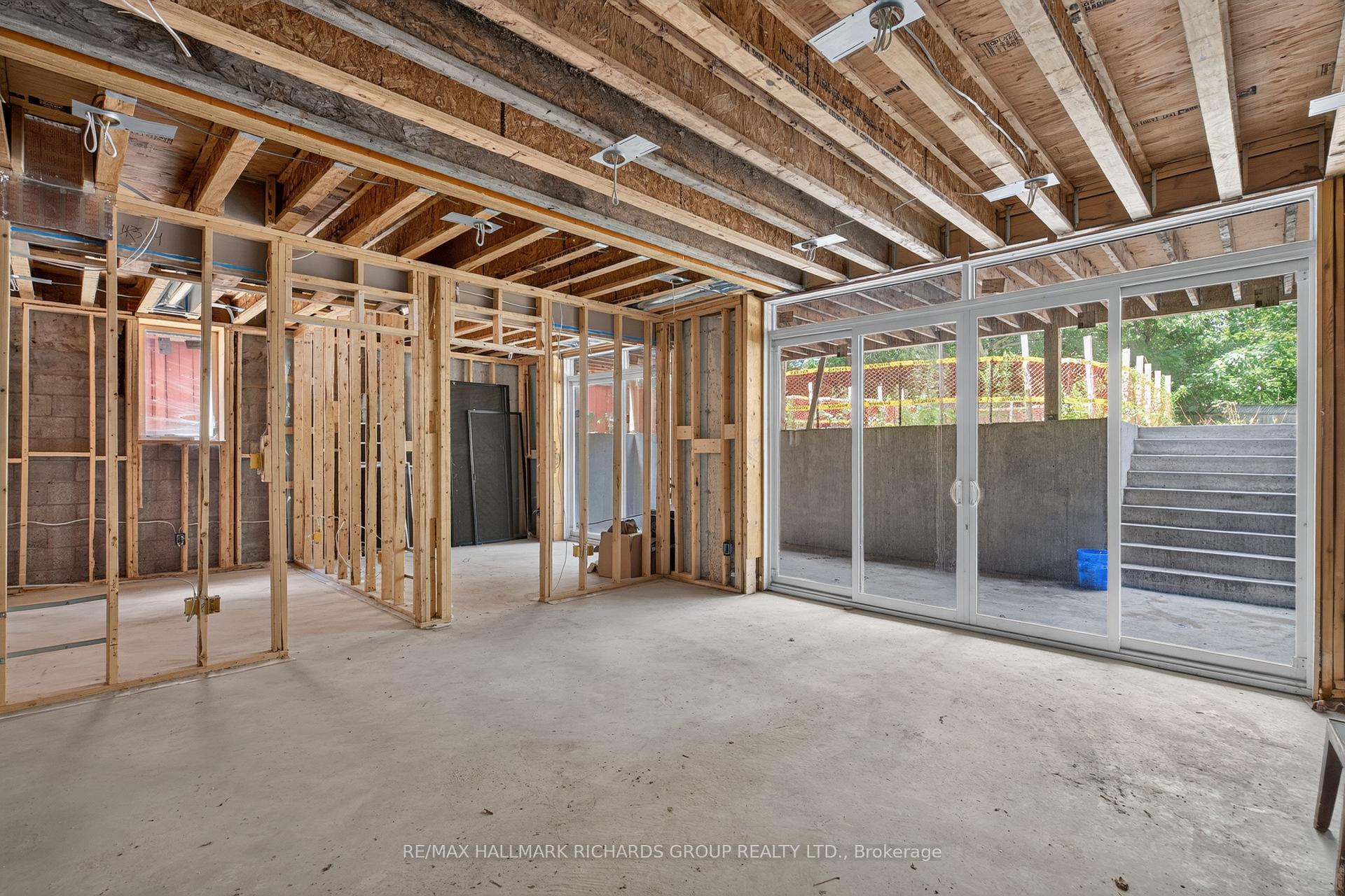 Photo 19 of 98 Ferris Road, Toronto, O'Connor-Parkview — HOMEH