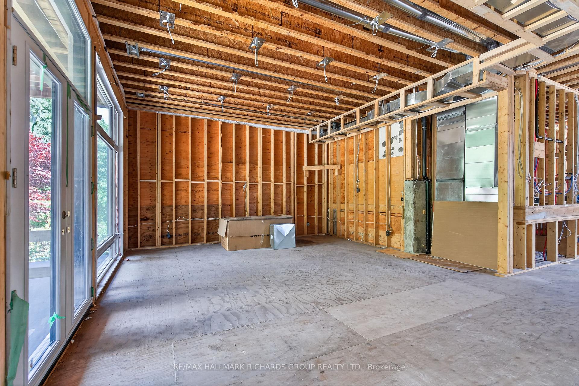 Photo 34 of 98 Ferris Road, Toronto, O'Connor-Parkview — HOMEH