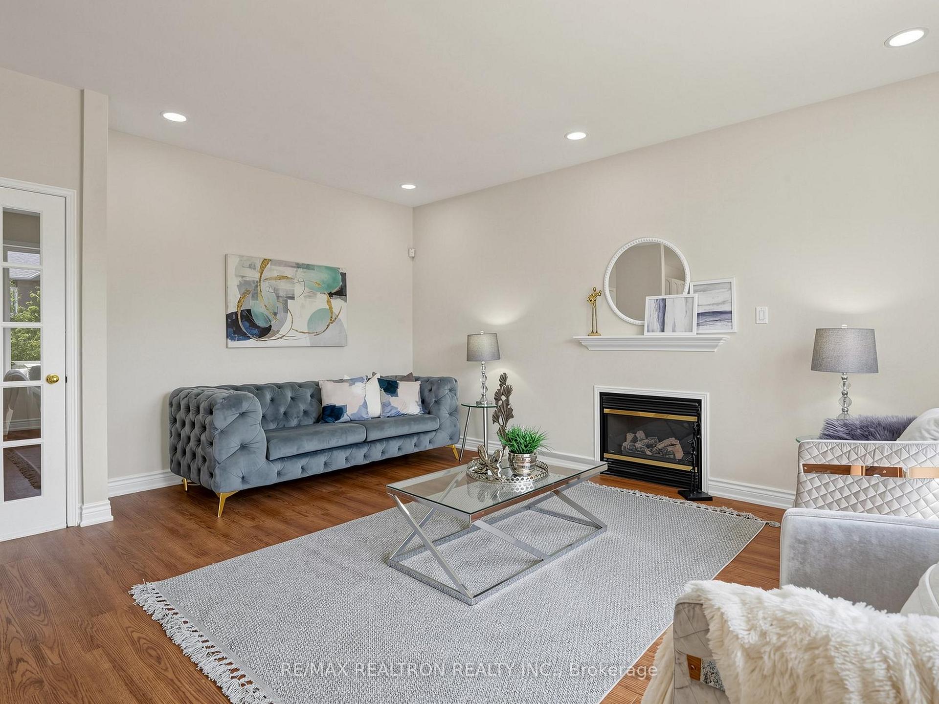 Photo 13 of 133 Russell Jarvis Drive, Markham, Legacy — HOMEH