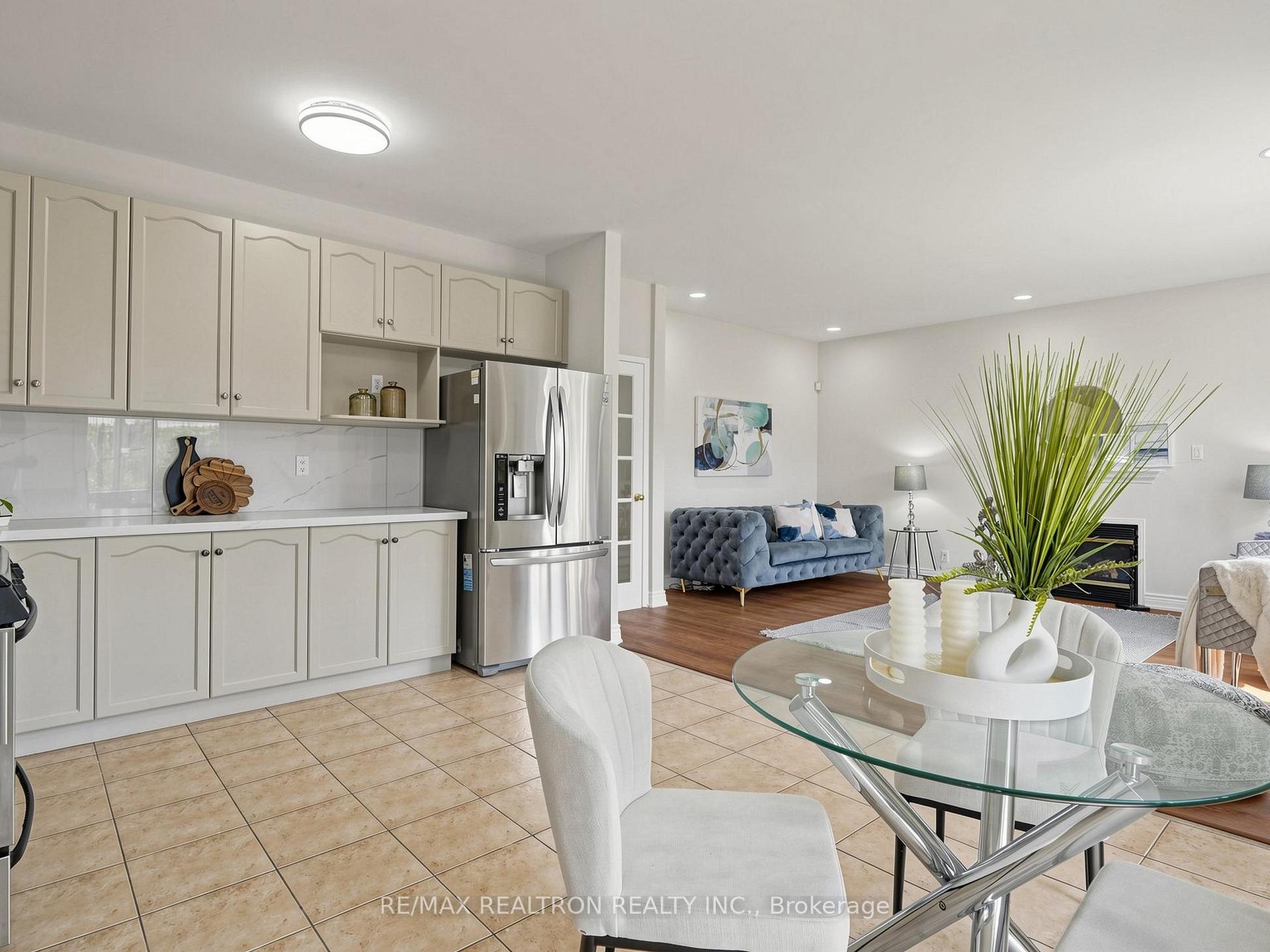 Photo 18 of 133 Russell Jarvis Drive, Markham, Legacy — HOMEH