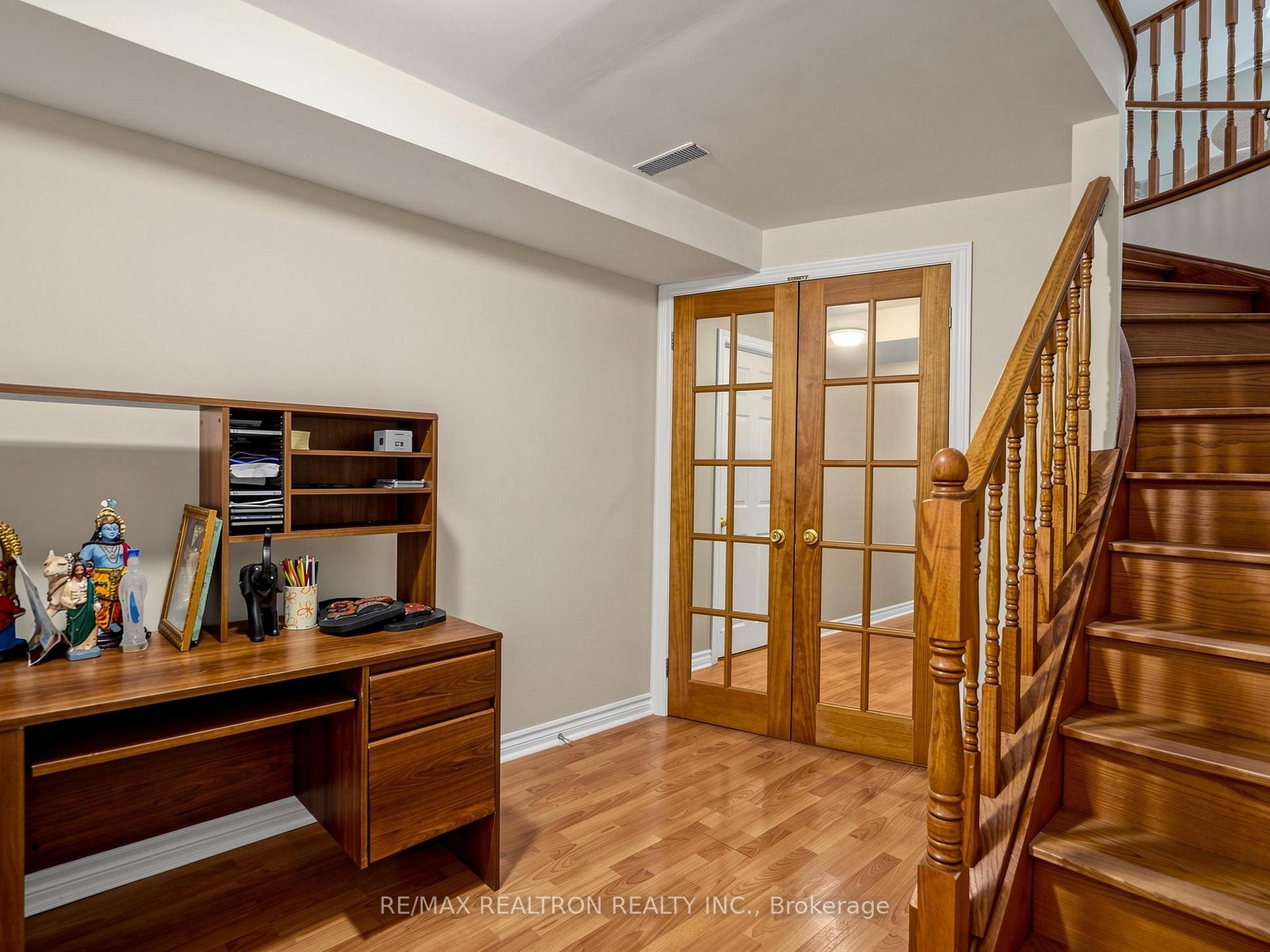 Photo 38 of 133 Russell Jarvis Drive, Markham, Legacy — HOMEH