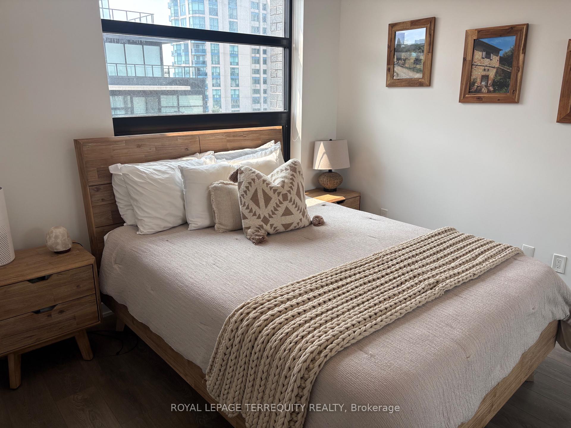 Photo 4 of Unit 406, 1606 Charles Street, Whitby, Port Whitby — HOMEH