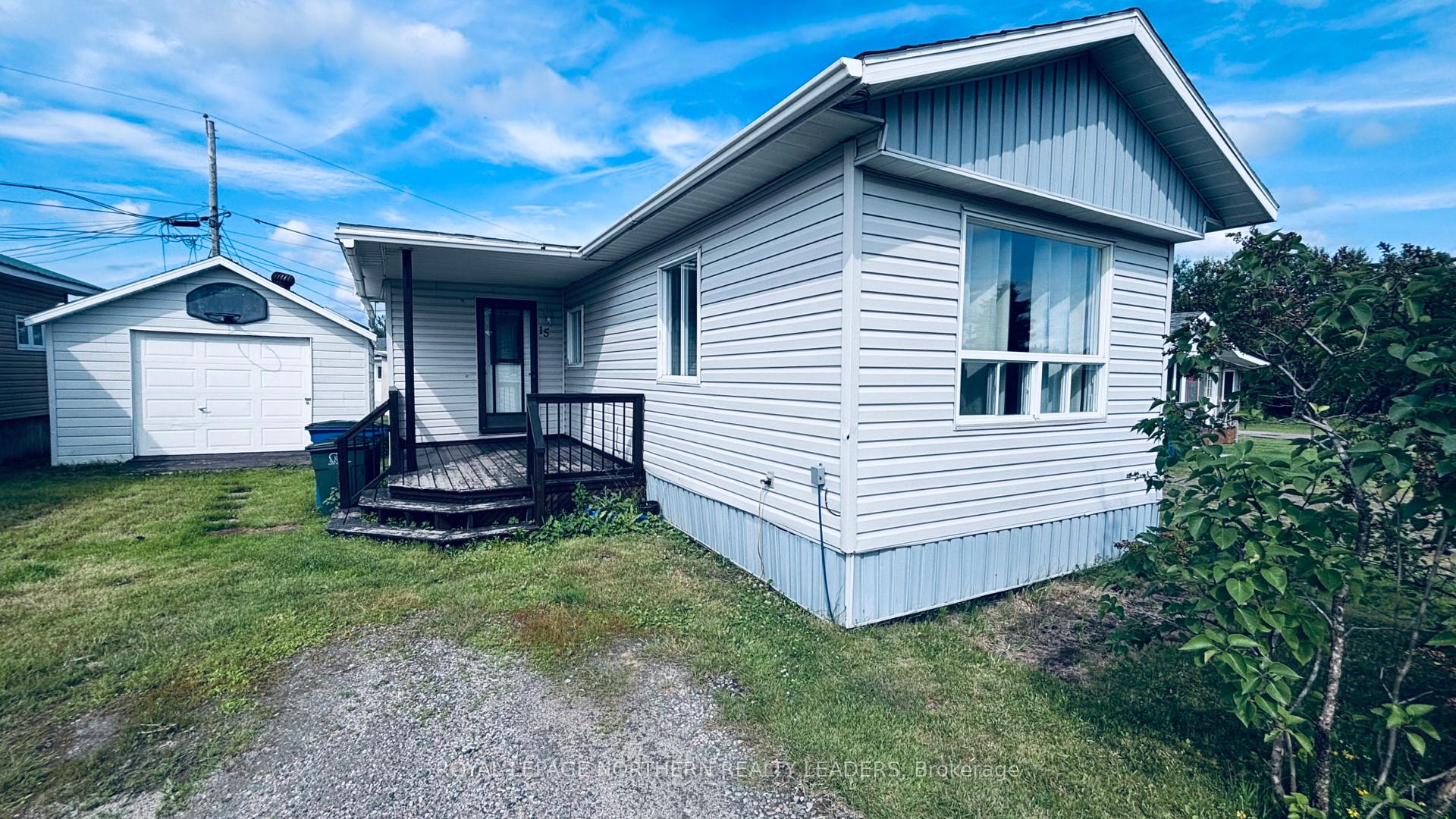 Photo 2 of 15 Star Street, Cochrane — HOMEH