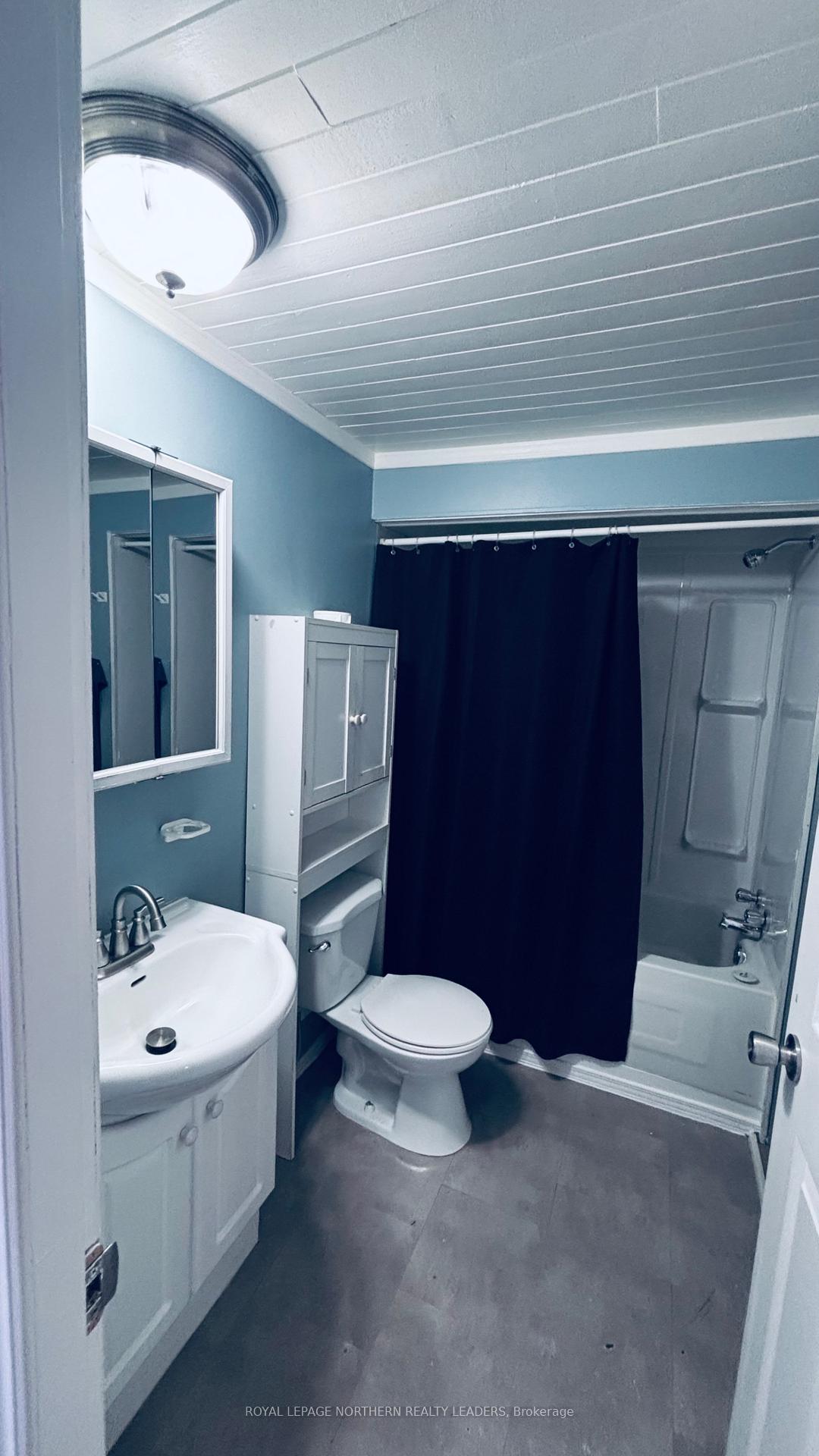 Photo 14 of 15 Star Street, Cochrane — HOMEH