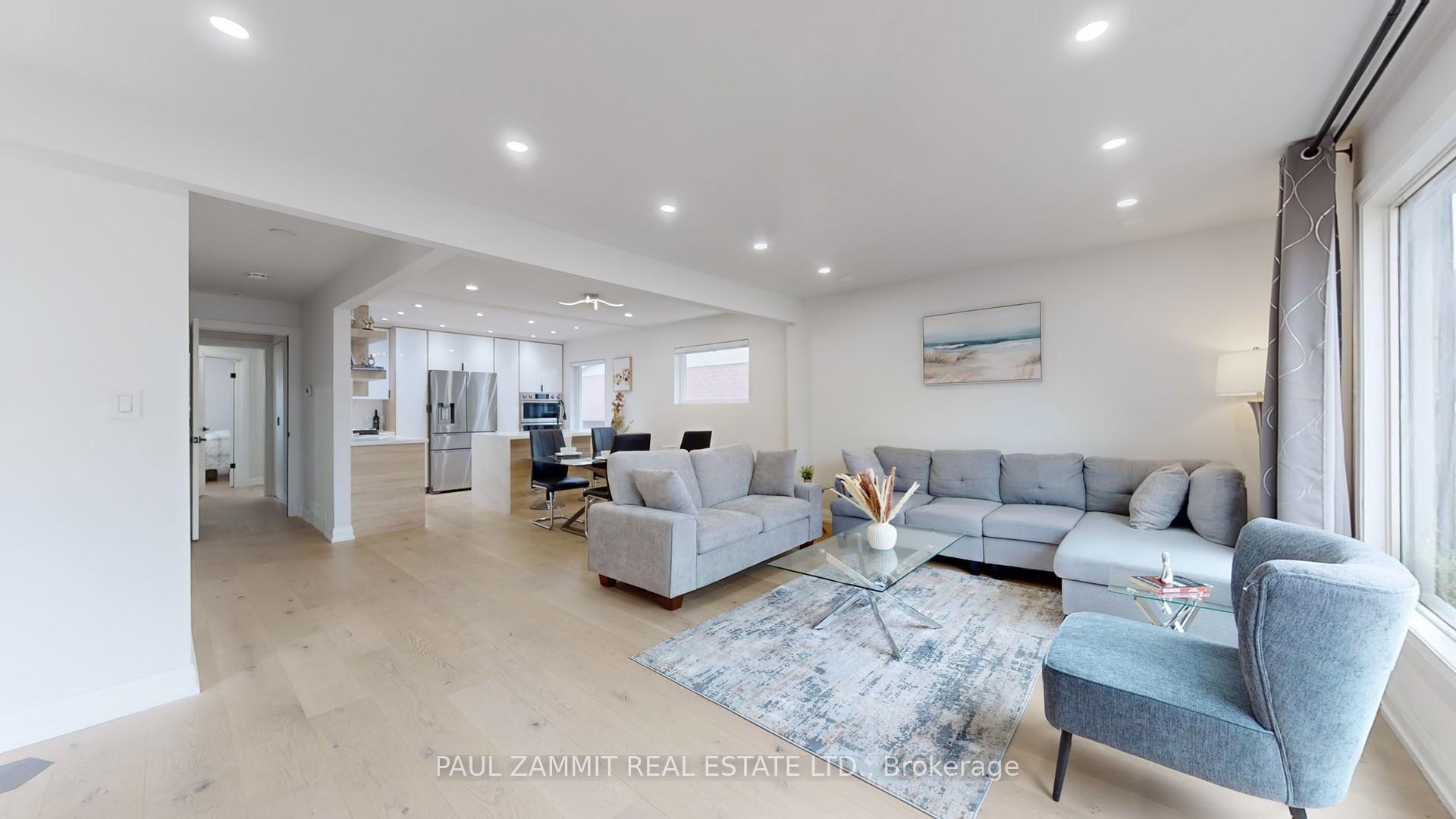Photo 4 of 31 Henderson Avenue, Markham, Grandview — HOMEH