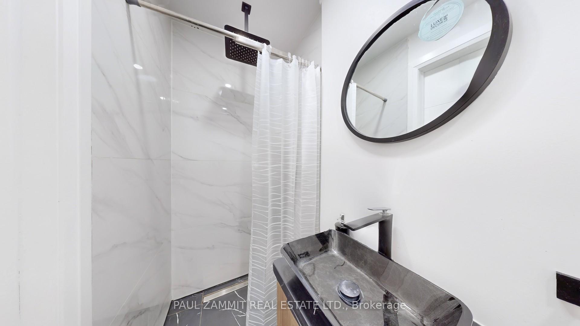 Photo 16 of 31 Henderson Avenue, Markham, Grandview — HOMEH