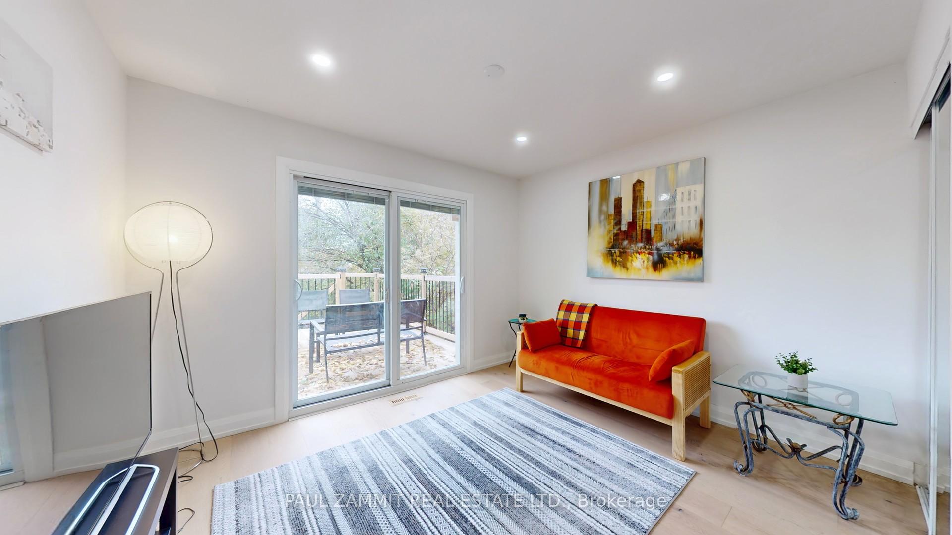 Photo 18 of 31 Henderson Avenue, Markham, Grandview — HOMEH
