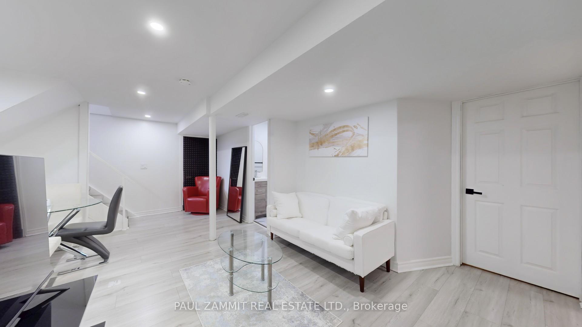 Photo 28 of 31 Henderson Avenue, Markham, Grandview — HOMEH