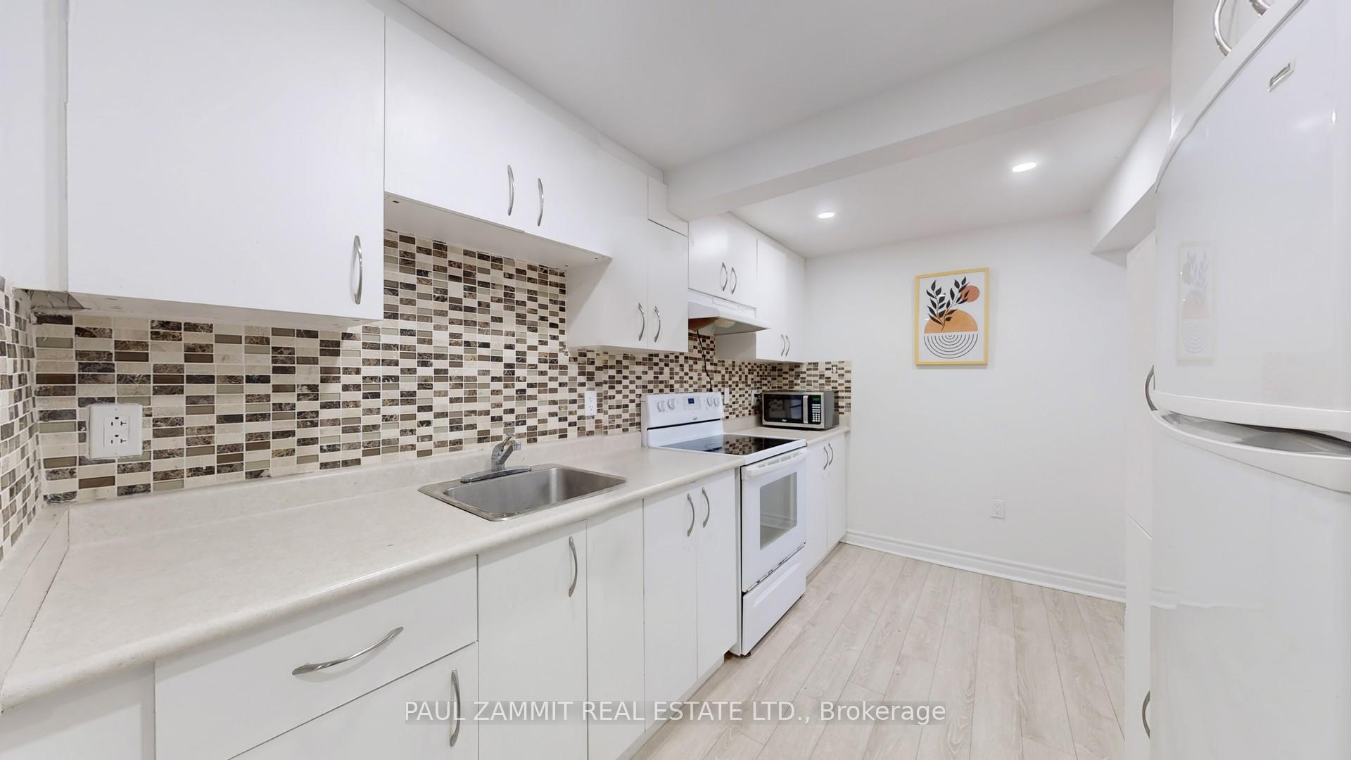 Photo 30 of 31 Henderson Avenue, Markham, Grandview — HOMEH
