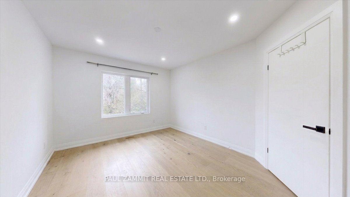 Photo 32 of 31 Henderson Avenue, Markham, Grandview — HOMEH