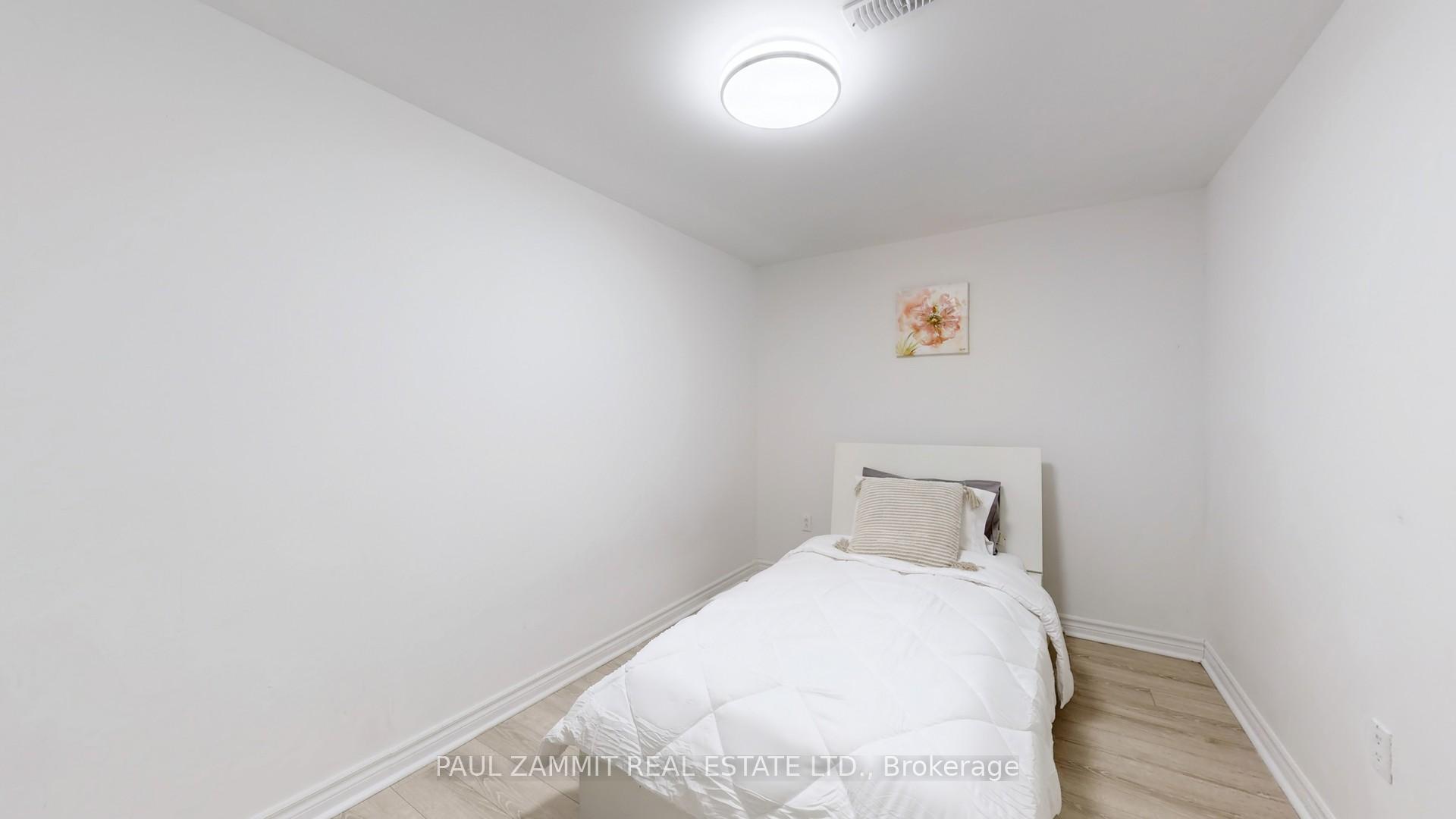 Photo 33 of 31 Henderson Avenue, Markham, Grandview — HOMEH