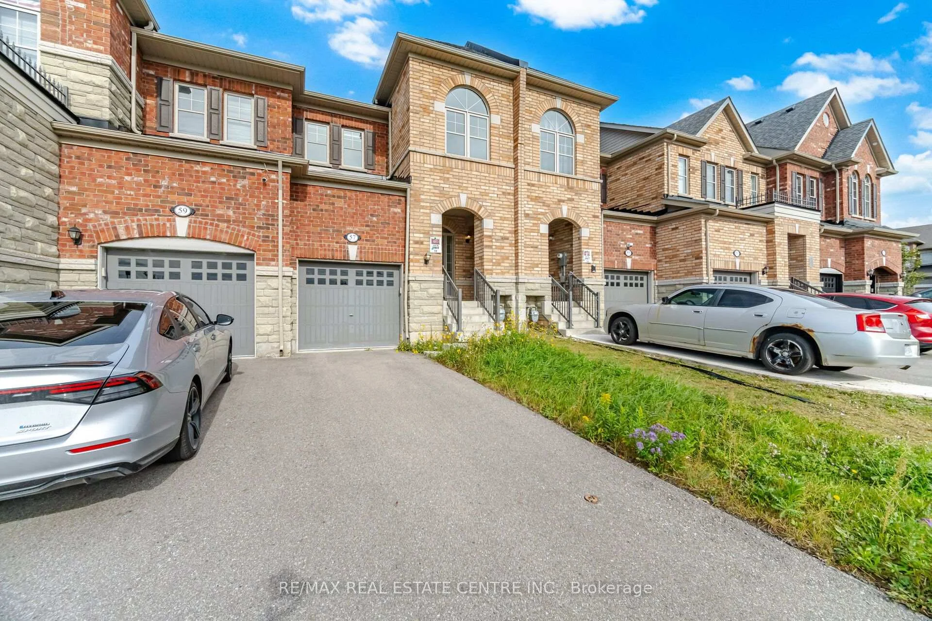Photo 6 of 57 Benhurst Crescent, Brampton, Northwest Brampton — HOMEH