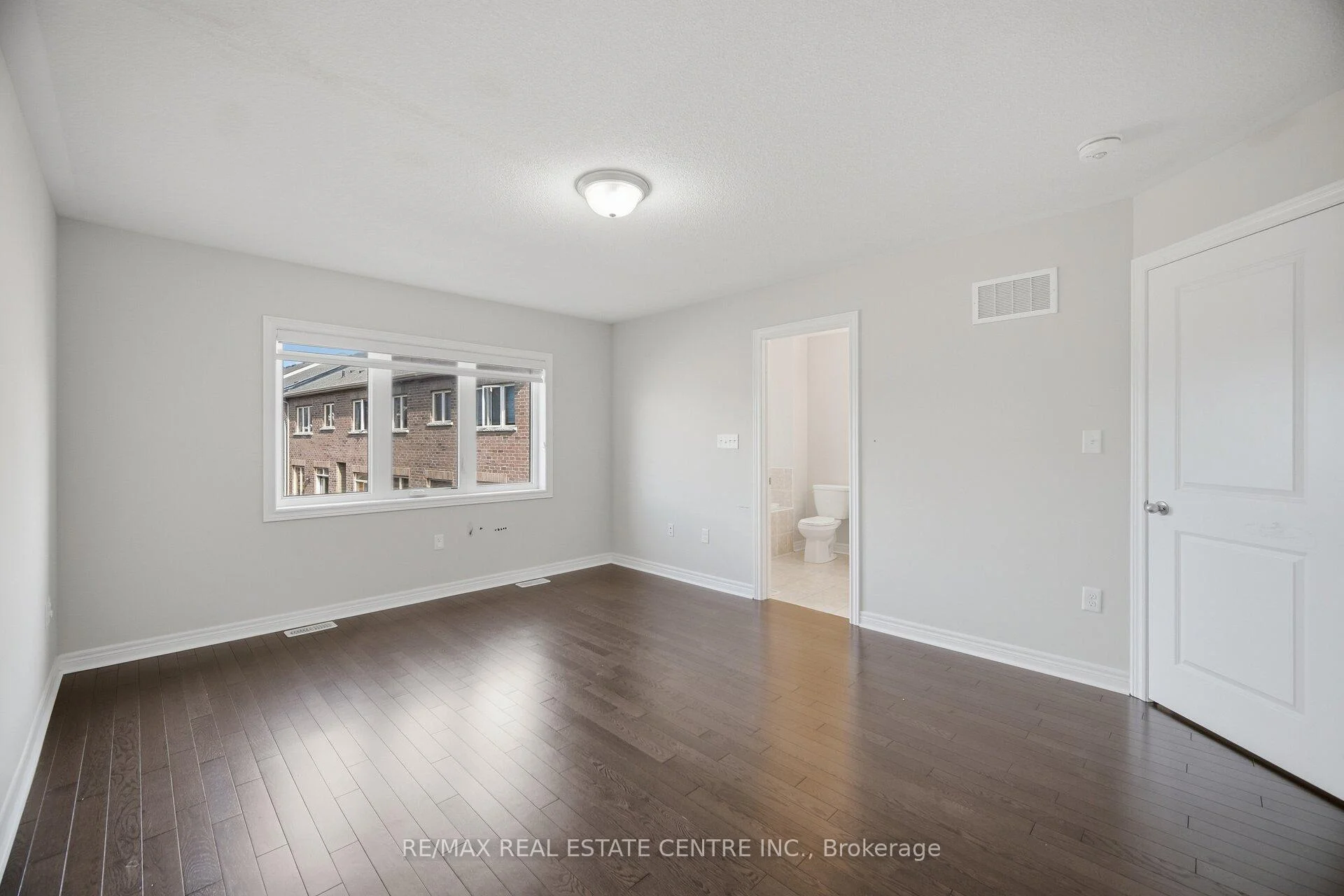 Photo 21 of 57 Benhurst Crescent, Brampton, Northwest Brampton — HOMEH