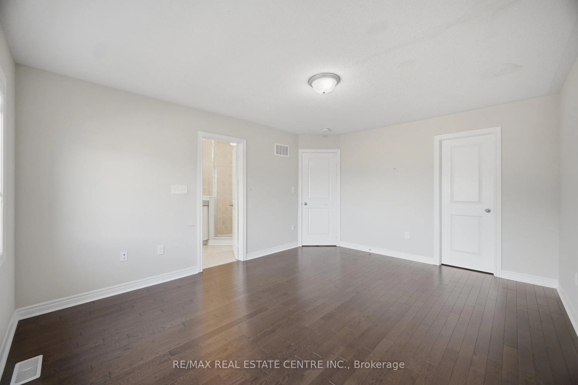 Photo 22 of 57 Benhurst Crescent, Brampton, Northwest Brampton — HOMEH