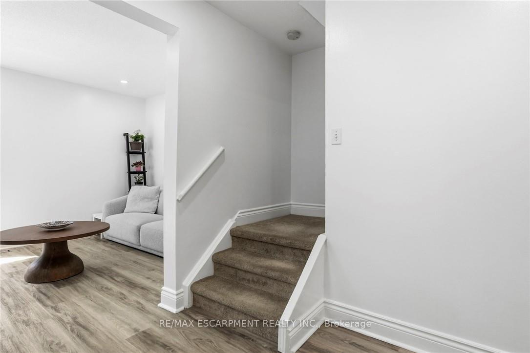 Photo 16 of Unit 16, 1420 Garth Street, Hamilton, Falkirk — HOMEH