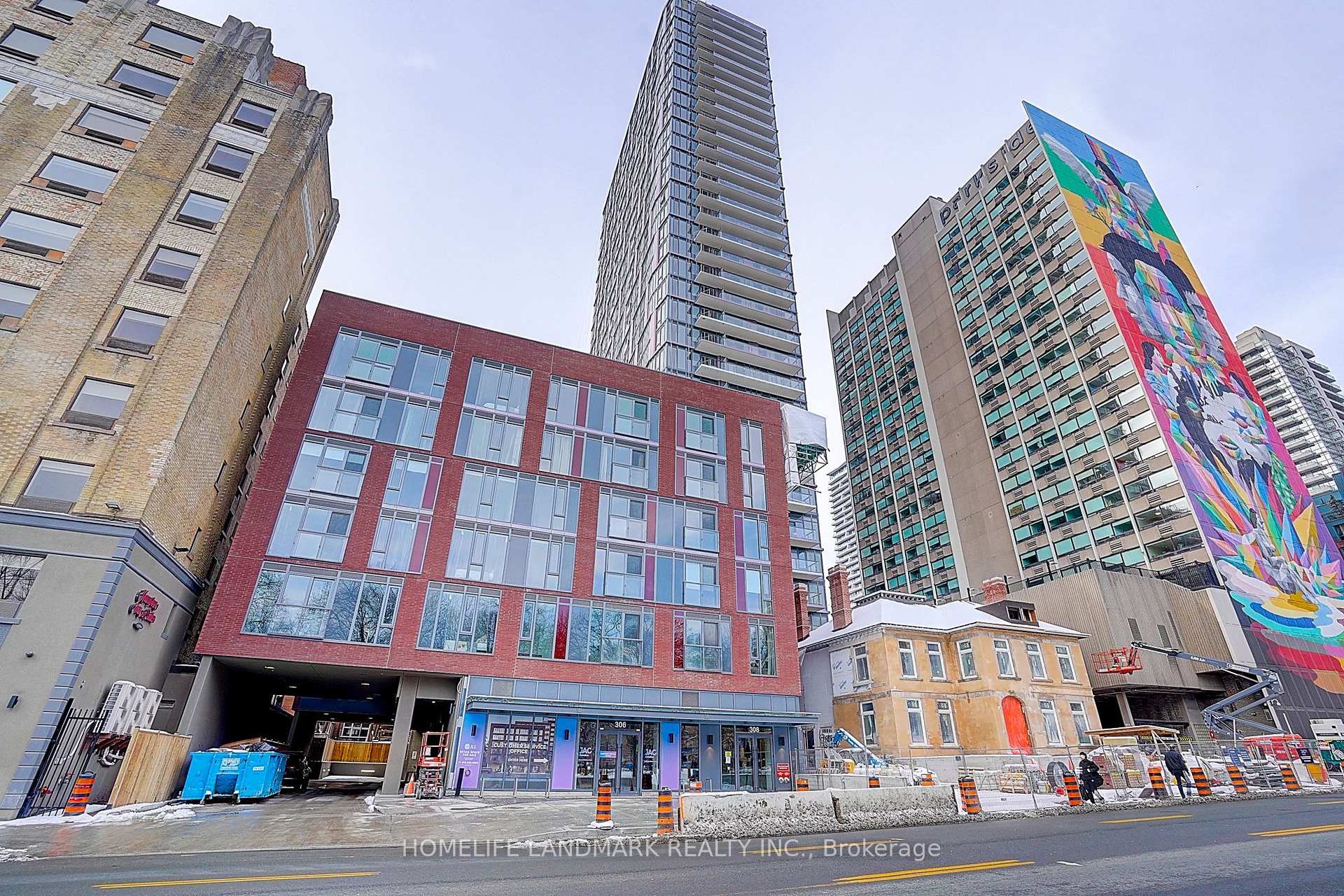 Front of Unit 1912, 308 Jarvis Street