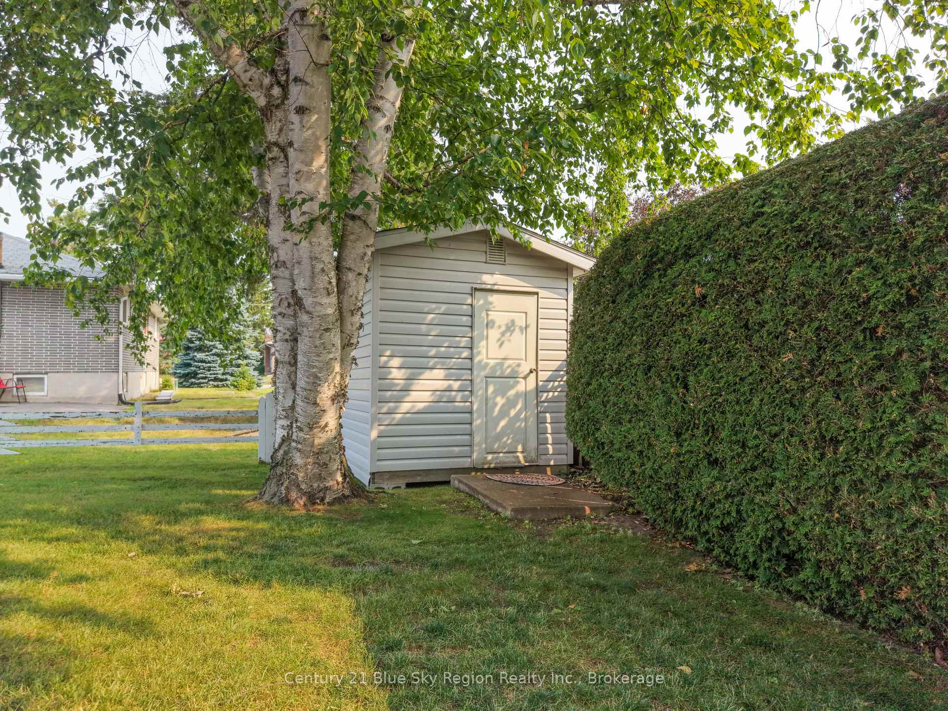 Photo 7 of 10 Strathcona Drive, North Bay, Ferris — HOMEH