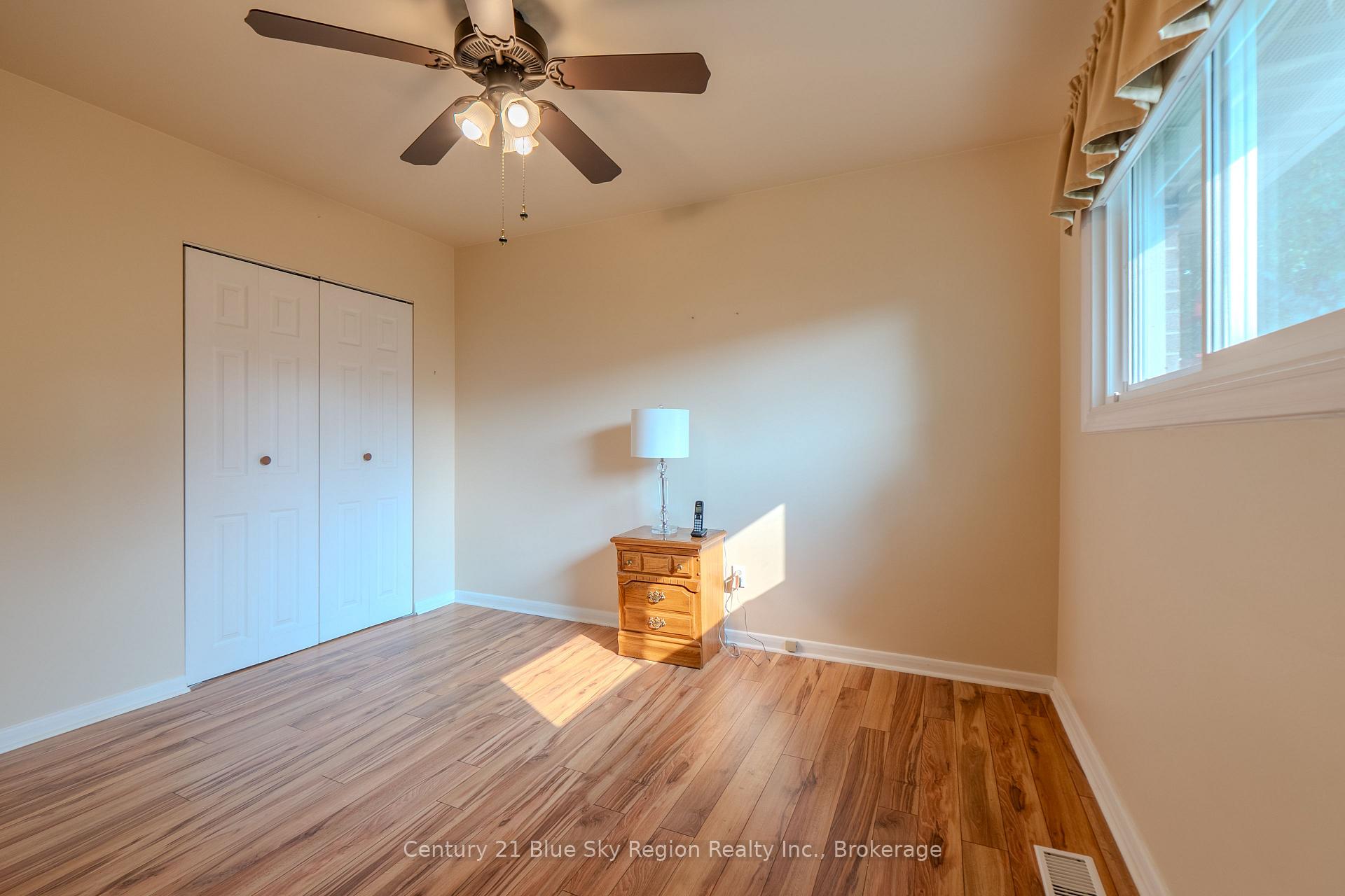 Photo 21 of 10 Strathcona Drive, North Bay, Ferris — HOMEH