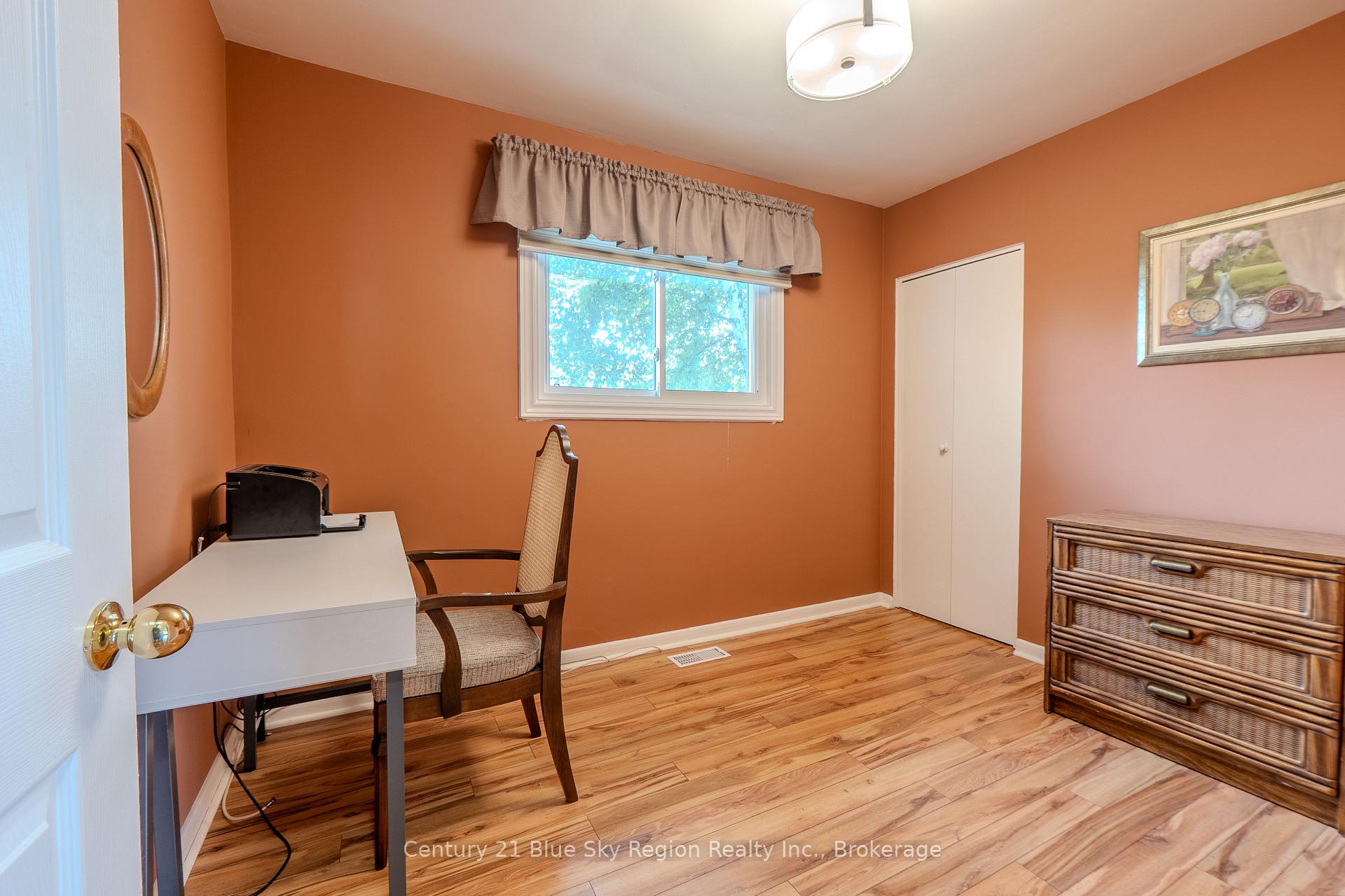 Photo 24 of 10 Strathcona Drive, North Bay, Ferris — HOMEH