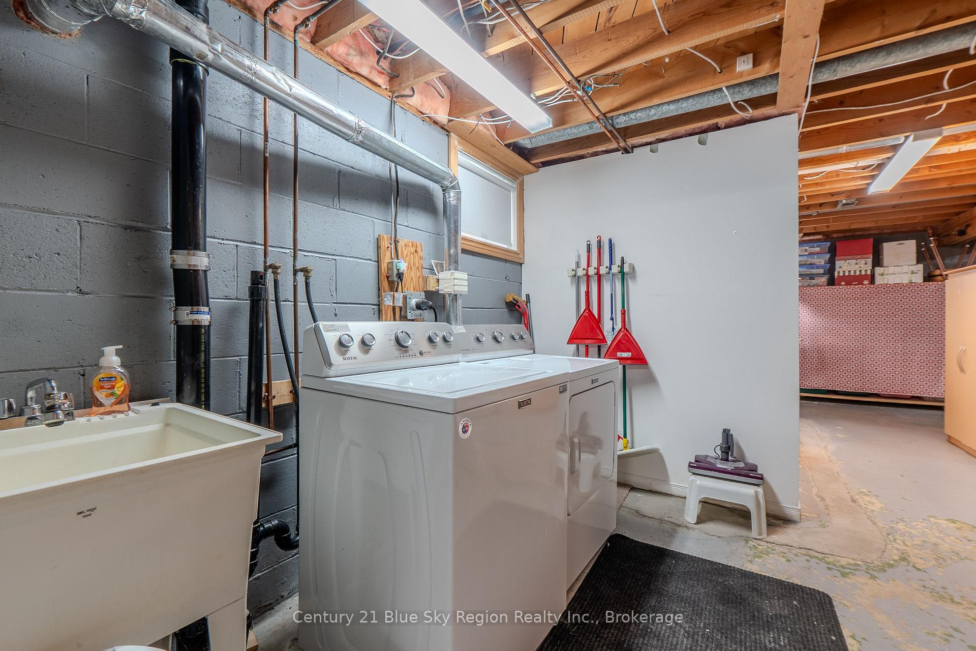 Photo 32 of 10 Strathcona Drive, North Bay, Ferris — HOMEH