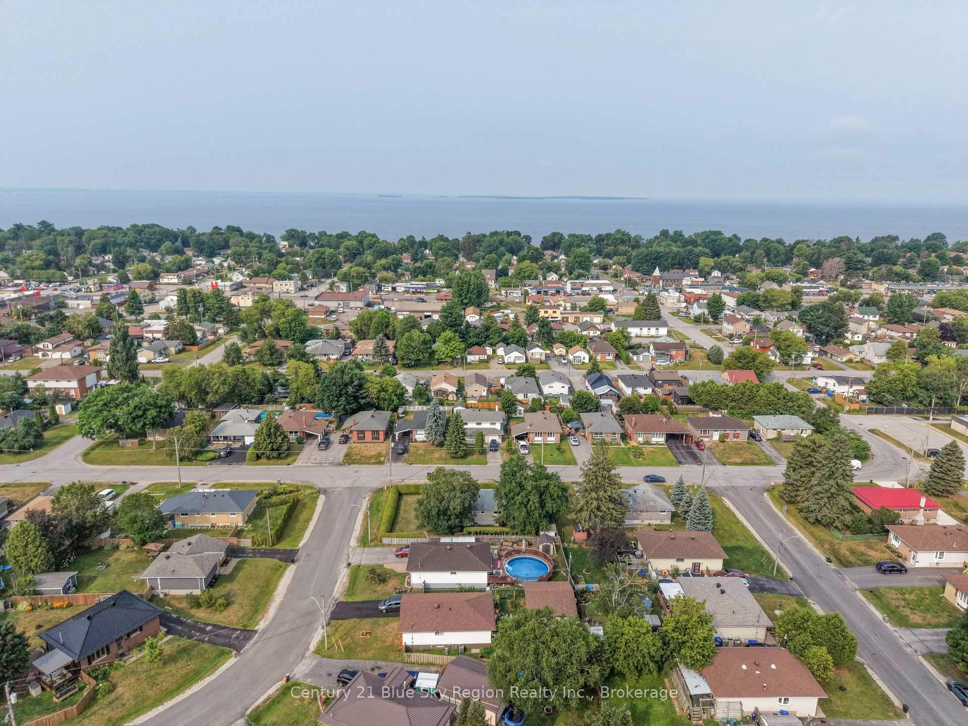 Photo 38 of 10 Strathcona Drive, North Bay, Ferris — HOMEH