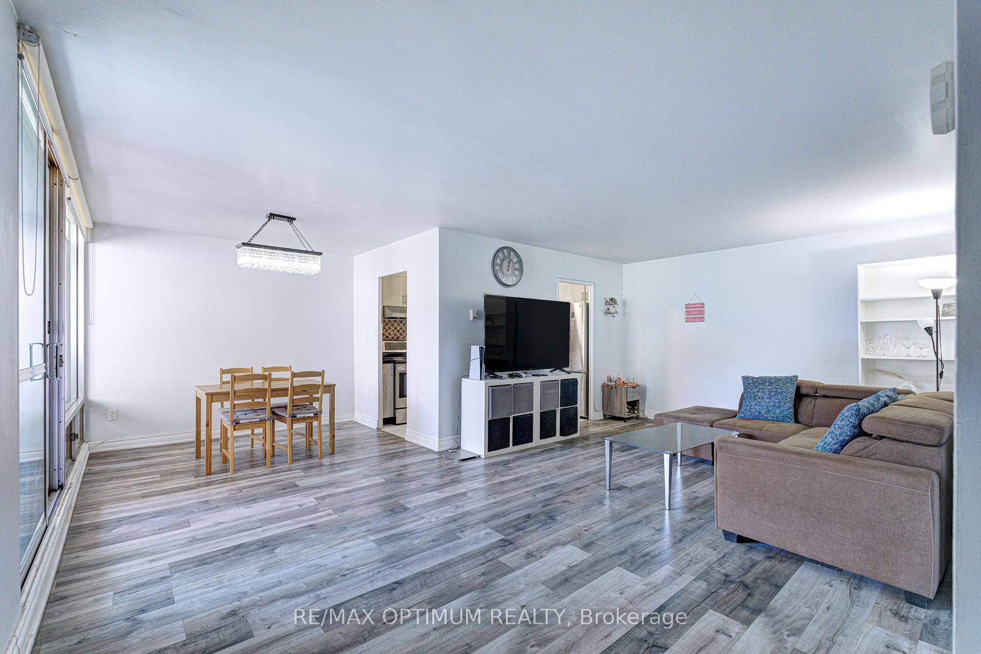 Photo 9 of Unit 2110, 5 Massey Square, Toronto, Crescent Town — HOMEH