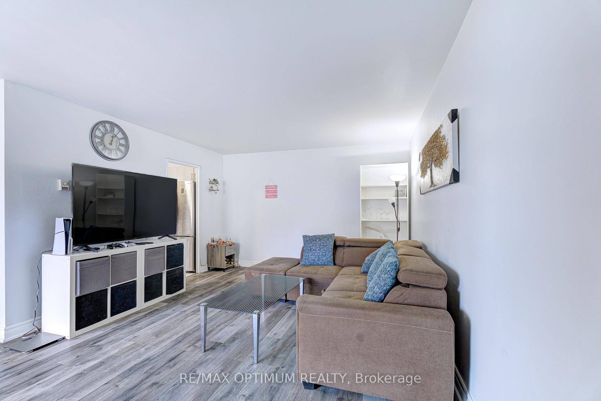 Photo 11 of Unit 2110, 5 Massey Square, Toronto, Crescent Town — HOMEH