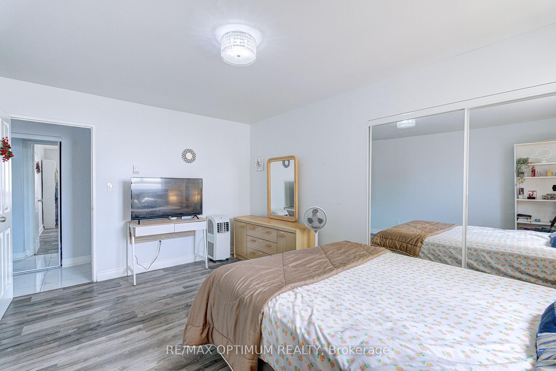 Photo 26 of Unit 2110, 5 Massey Square, Toronto, Crescent Town — HOMEH