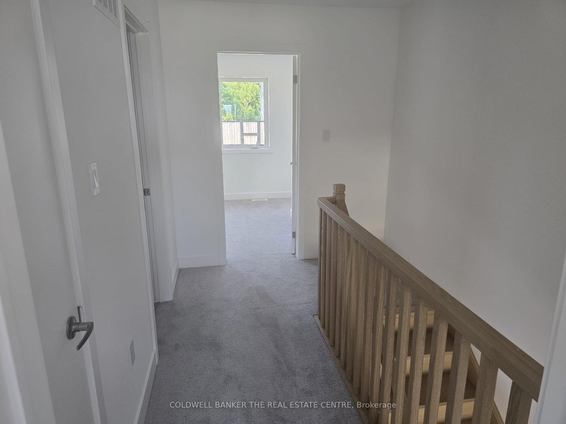 Photo 15 of 47 Flan Boulevard, Barrie, Rural Barrie Southeast — HOMEH