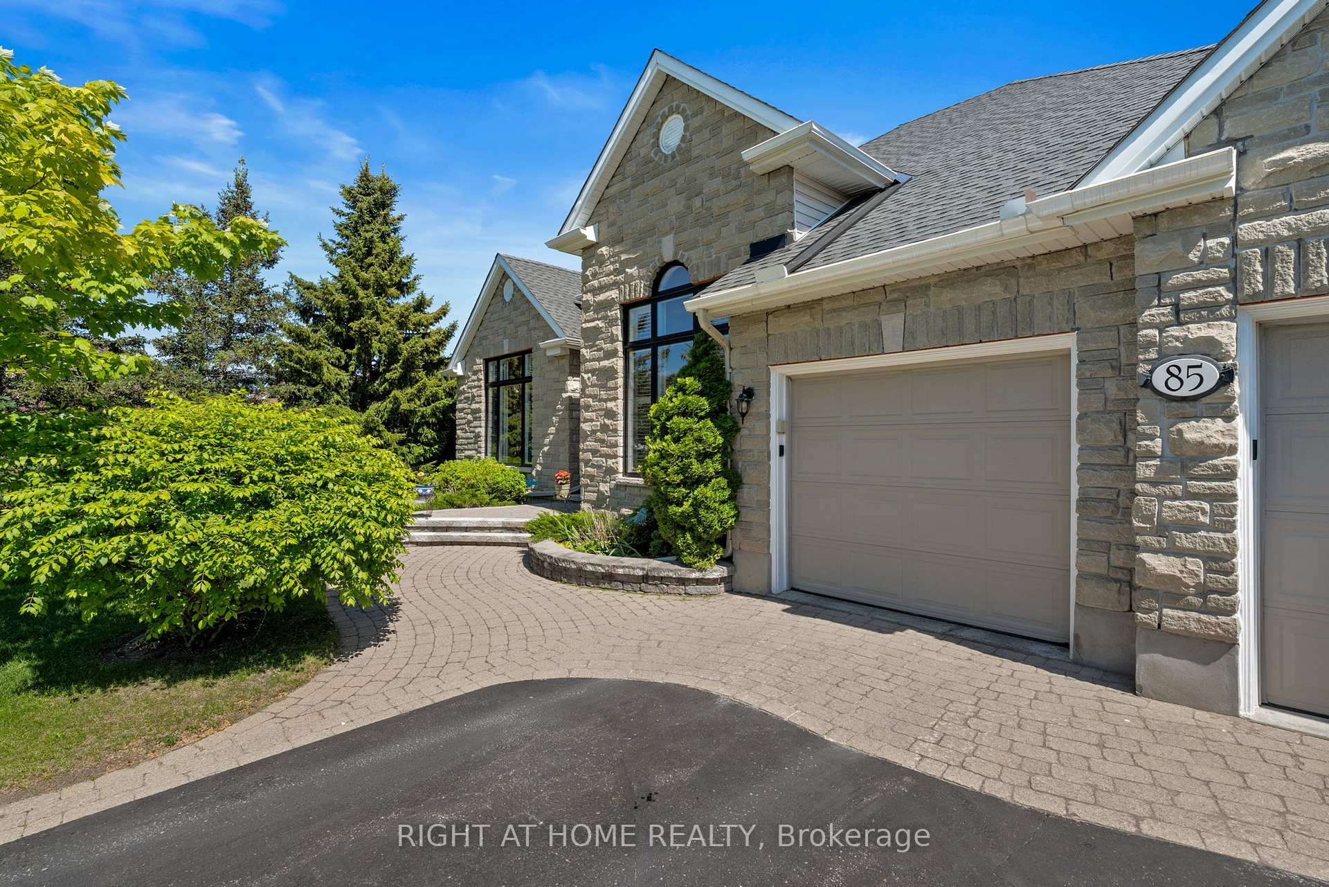 Photo 2 of 85 Brightside Avenue, Ottawa, Stittsville (South) — HOMEH