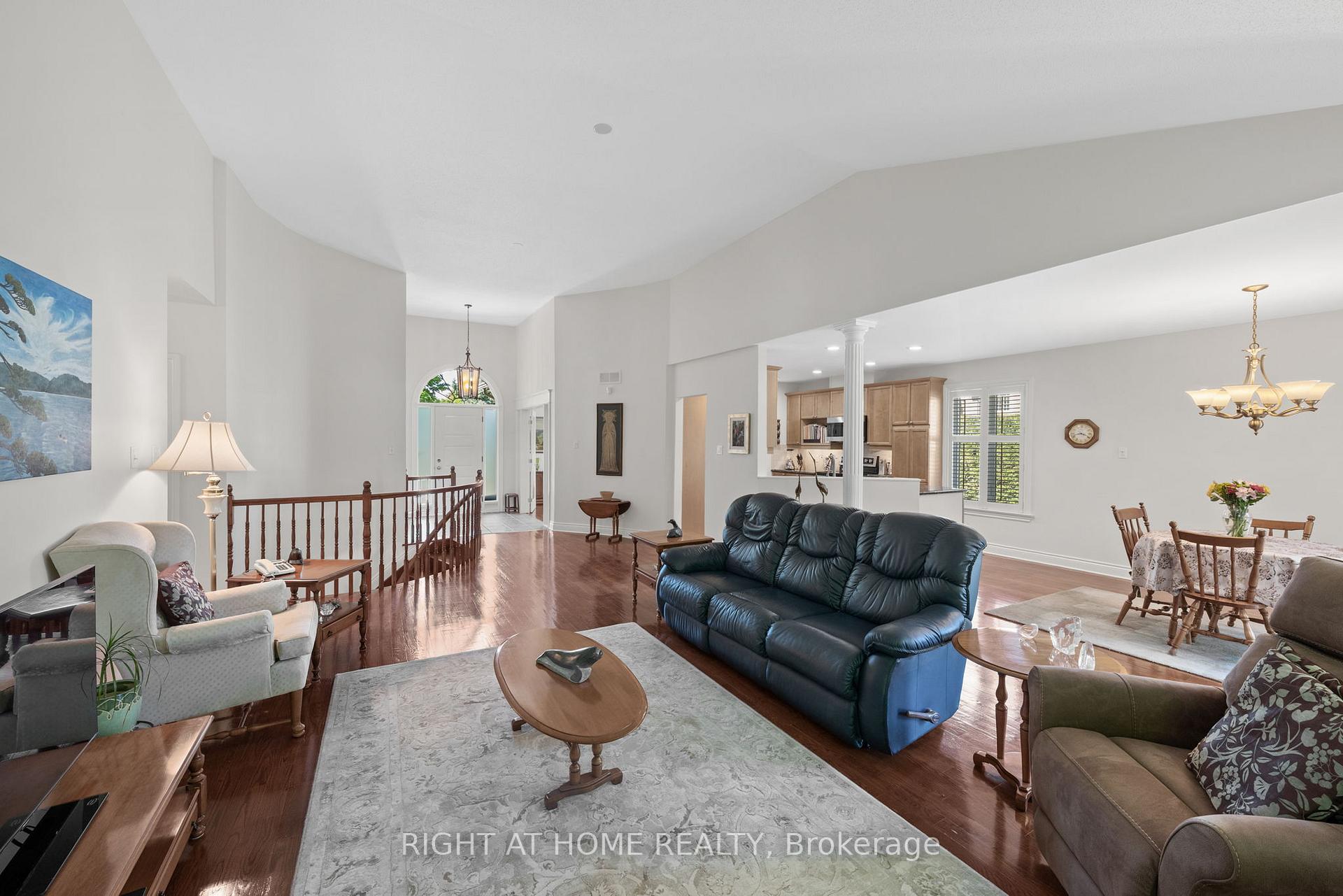 Photo 5 of 85 Brightside Avenue, Ottawa, Stittsville (South) — HOMEH