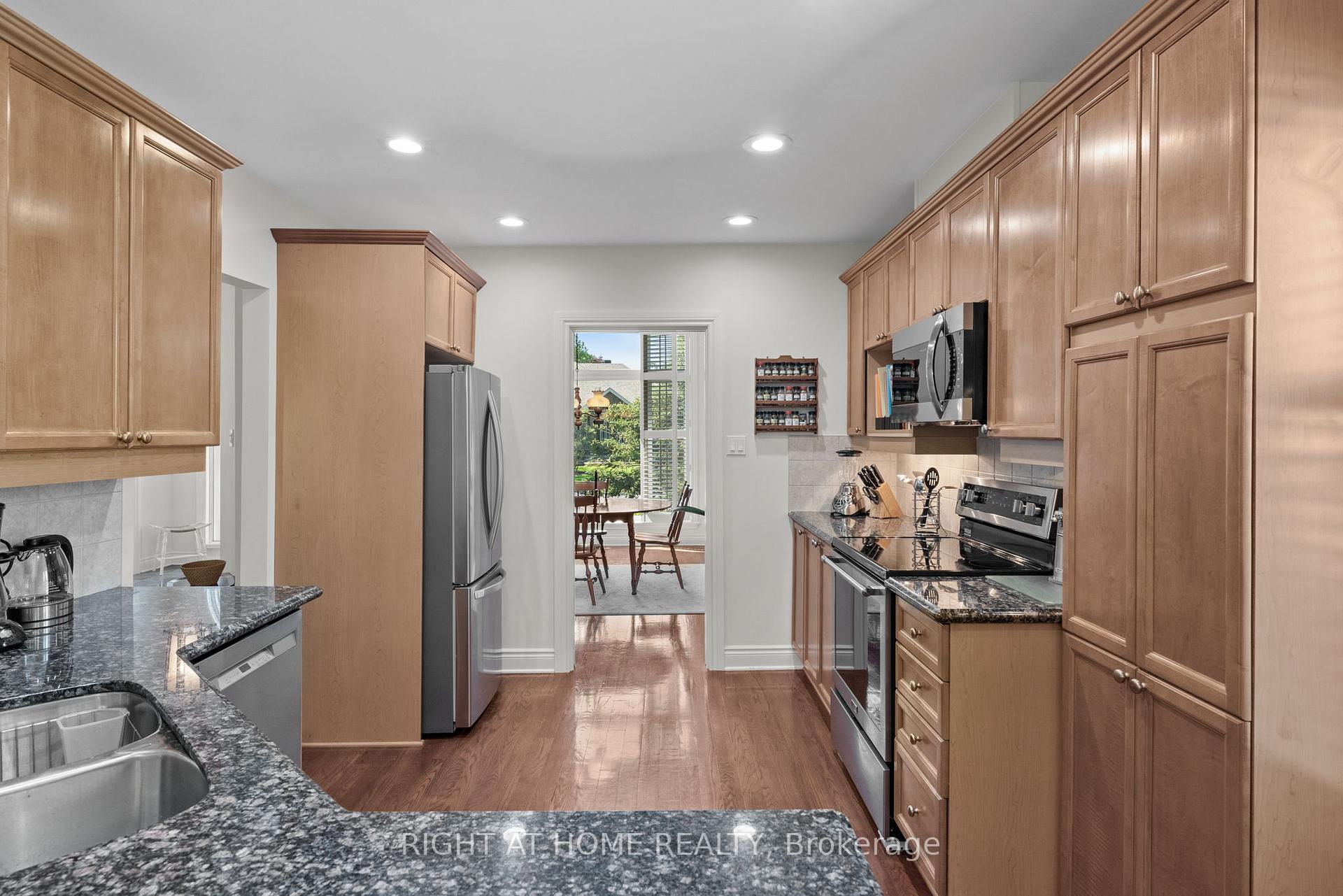 Photo 9 of 85 Brightside Avenue, Ottawa, Stittsville (South) — HOMEH