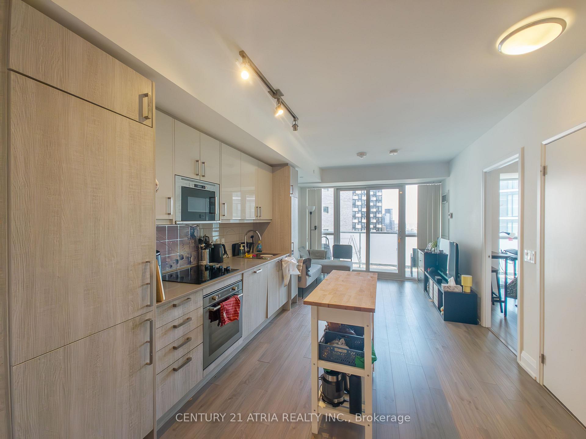 Photo 5 of Unit 2403, 77 Mutual Street, Toronto, Church-Yonge Corridor — HOMEH