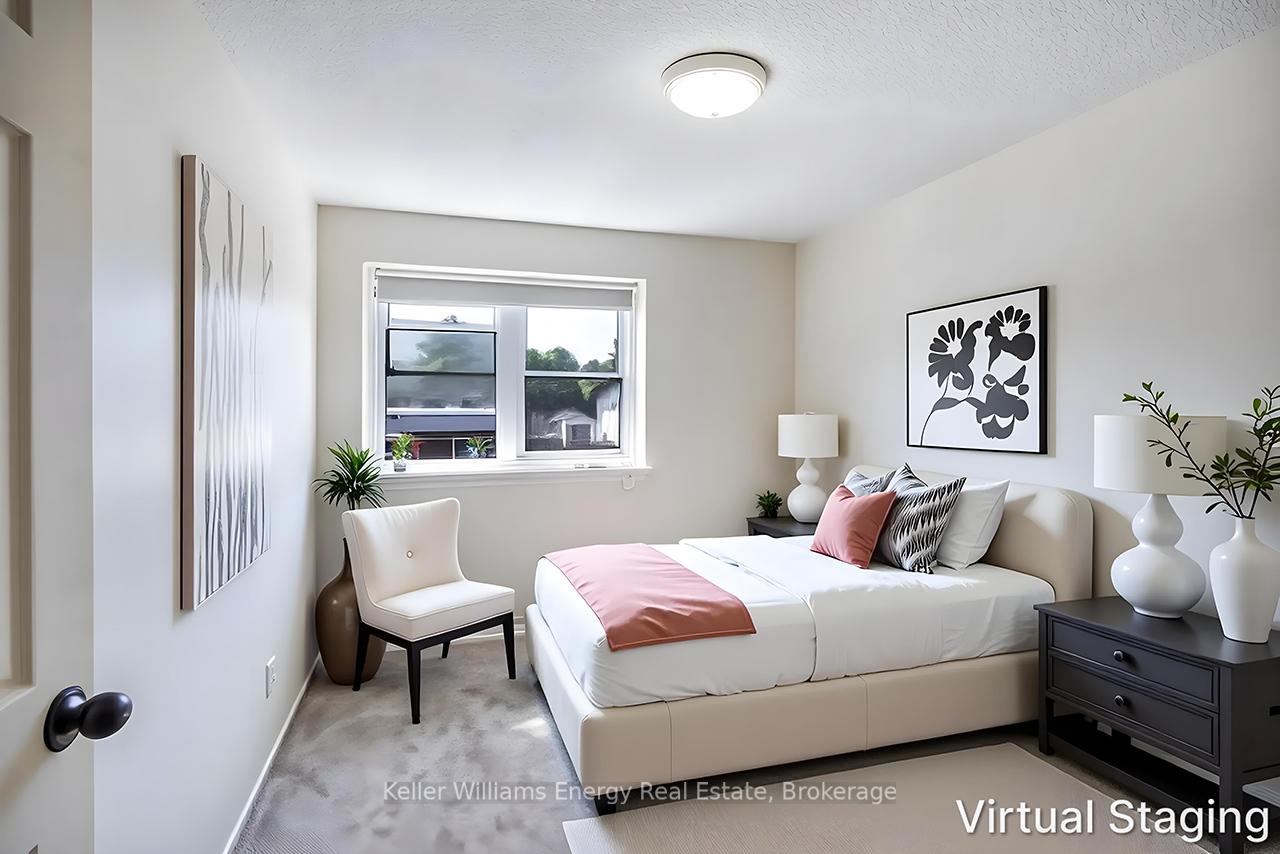 Photo 10 of 68 Hobbs Drive, Clarington, Bowmanville — HOMEH