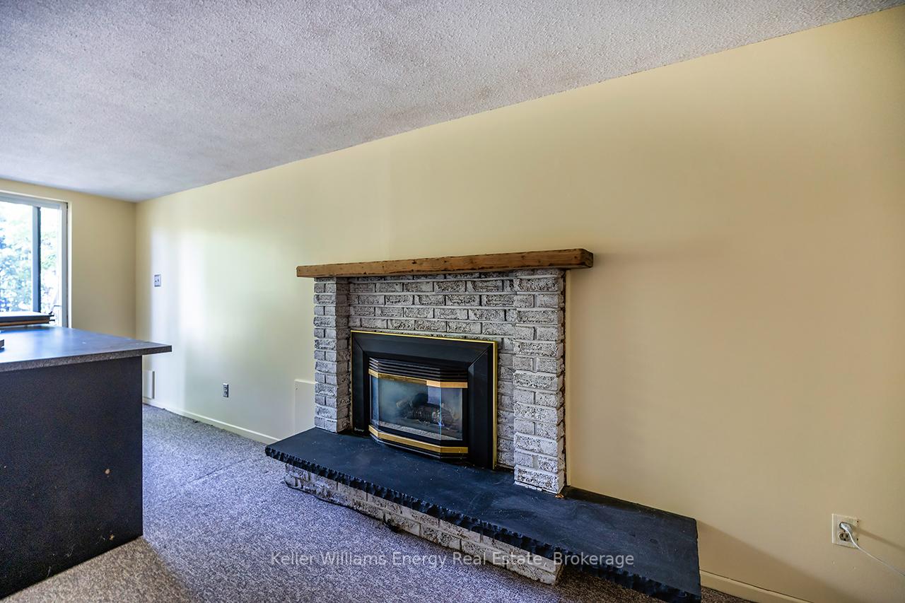 Photo 24 of 68 Hobbs Drive, Clarington, Bowmanville — HOMEH