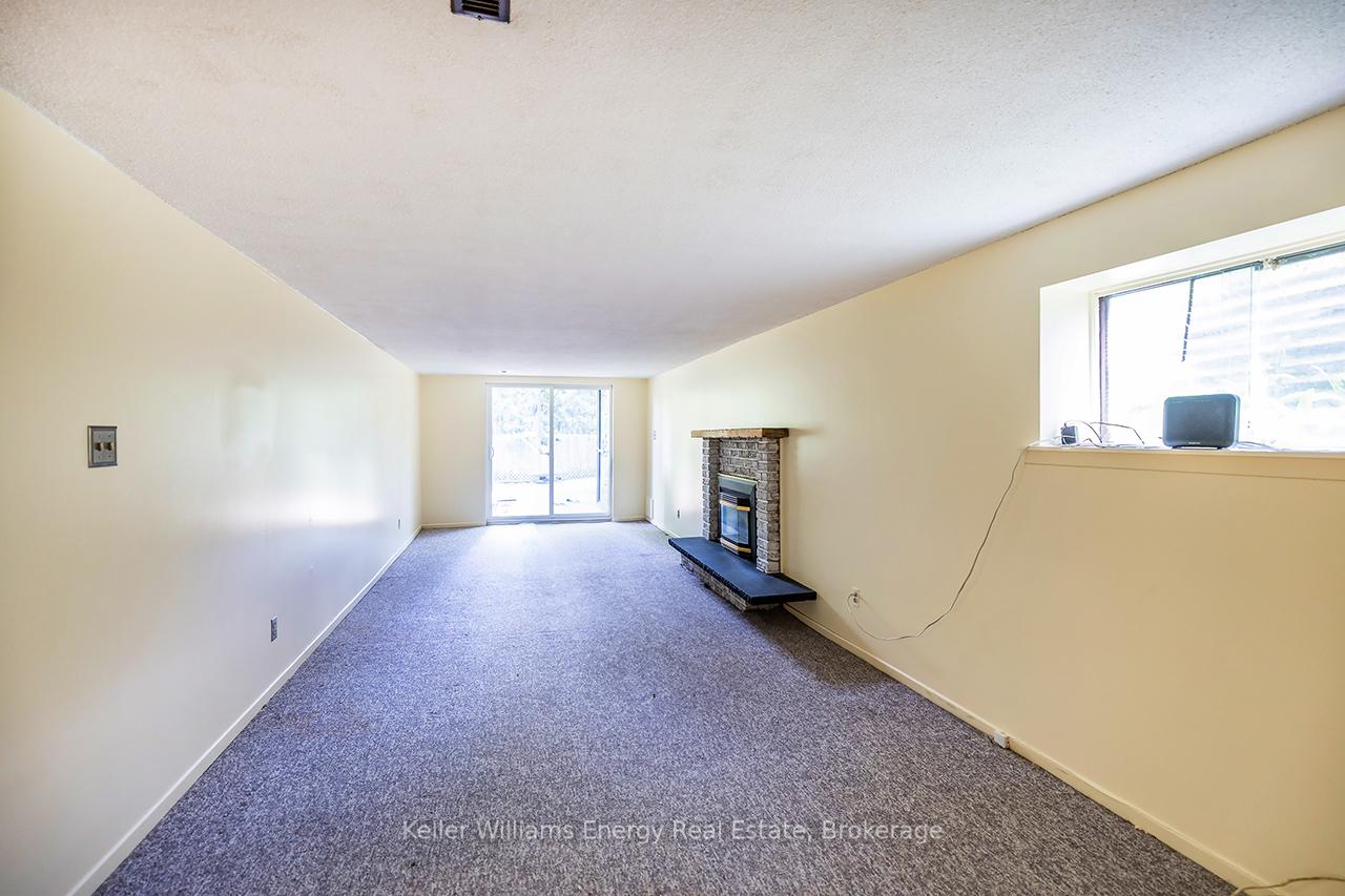 Photo 26 of 68 Hobbs Drive, Clarington, Bowmanville — HOMEH