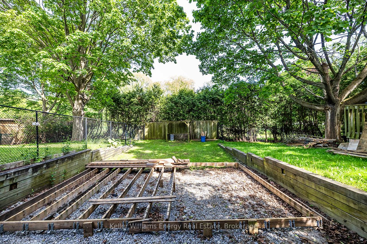 Photo 29 of 68 Hobbs Drive, Clarington, Bowmanville — HOMEH