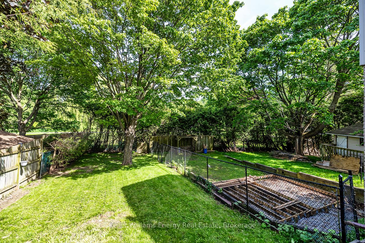 Photo 33 of 68 Hobbs Drive, Clarington, Bowmanville — HOMEH