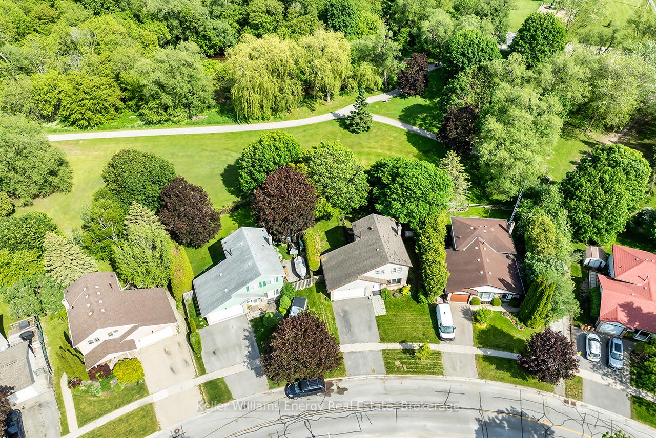 Photo 32 of 68 Hobbs Drive, Clarington, Bowmanville — HOMEH