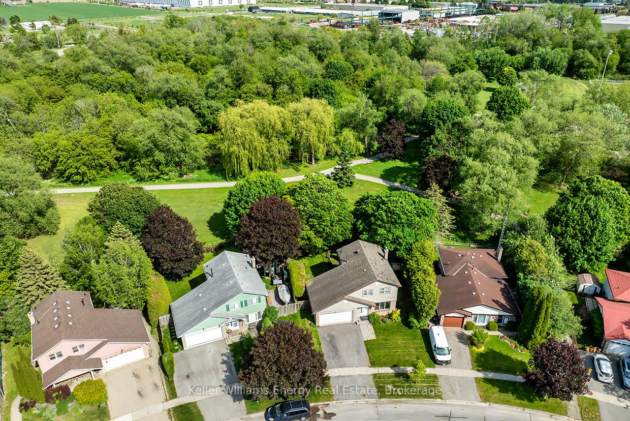 Photo 36 of 68 Hobbs Drive, Clarington, Bowmanville — HOMEH