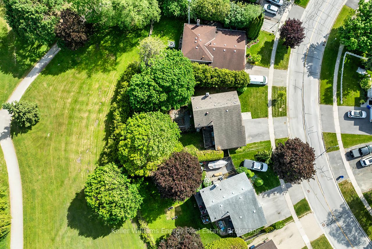 Photo 38 of 68 Hobbs Drive, Clarington, Bowmanville — HOMEH