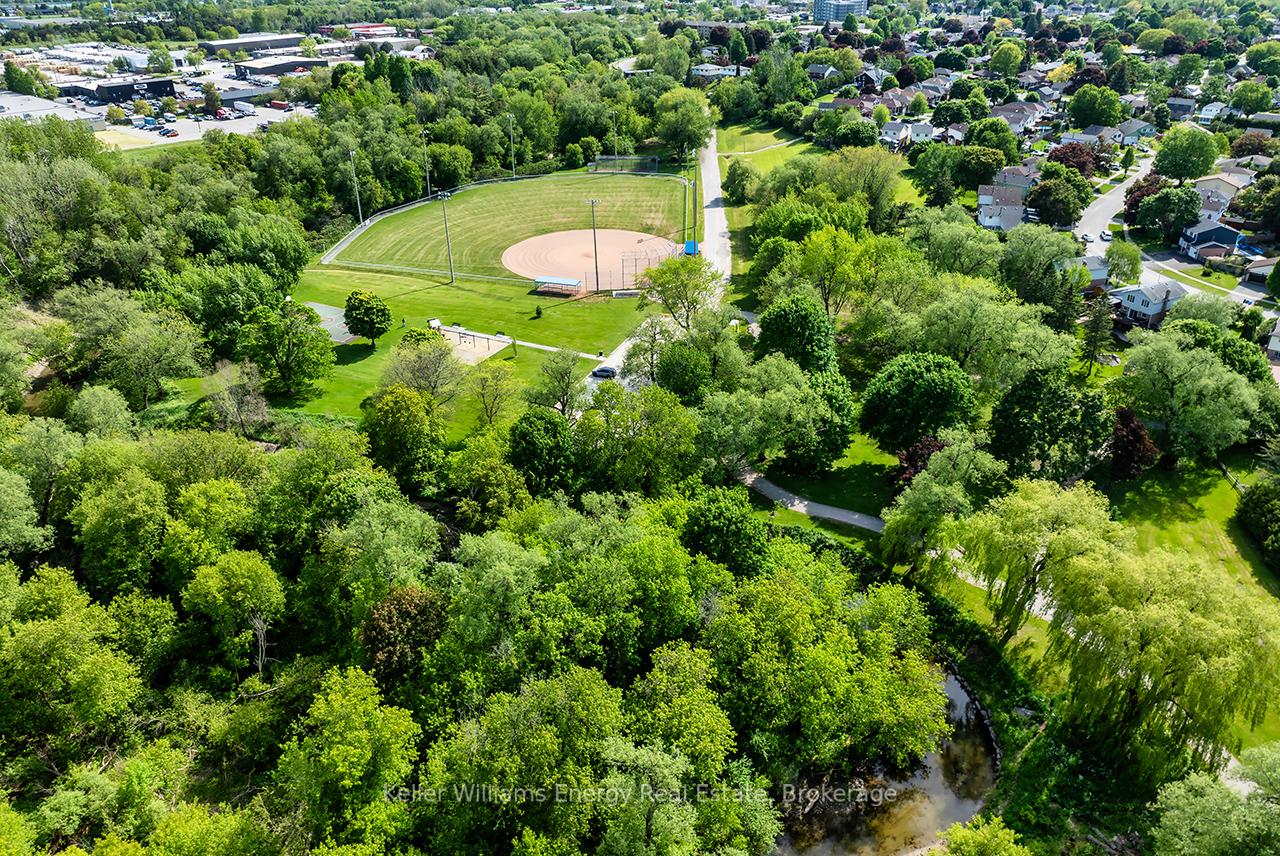 Photo 43 of 68 Hobbs Drive, Clarington, Bowmanville — HOMEH