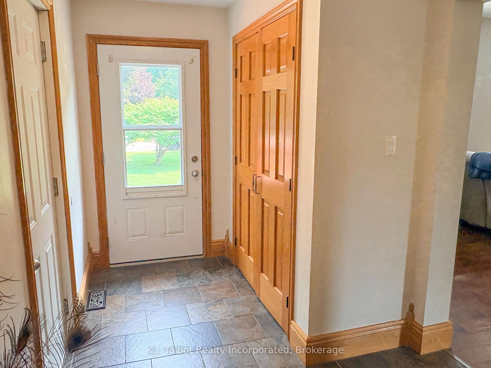 Photo 5 of 342 John Street, Goderich, Goderich (Town) — HOMEH