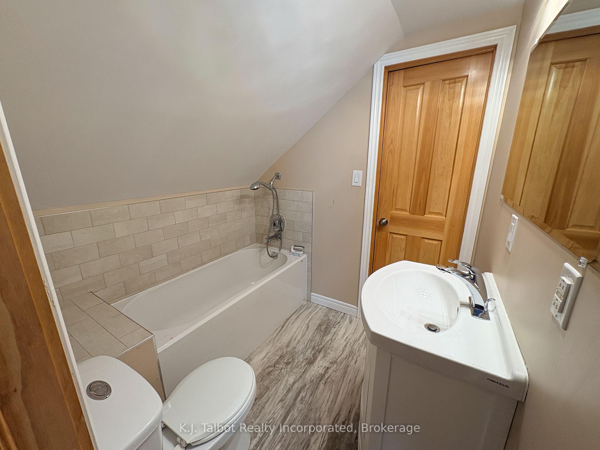 Photo 24 of 342 John Street, Goderich, Goderich (Town) — HOMEH